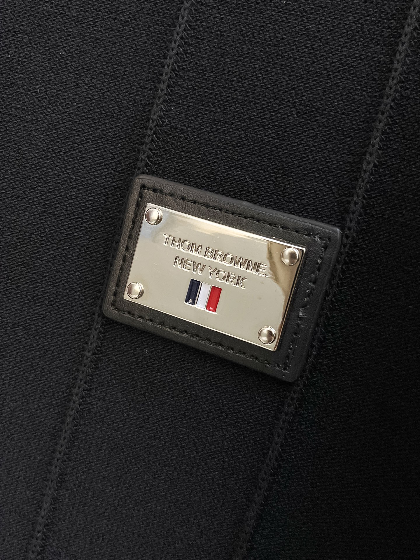 TB 2026春夏新品针织短袖，进口针织面料，手感柔软。顶级进口私货，设计潮流短袖针织衫，不失奢华 品质