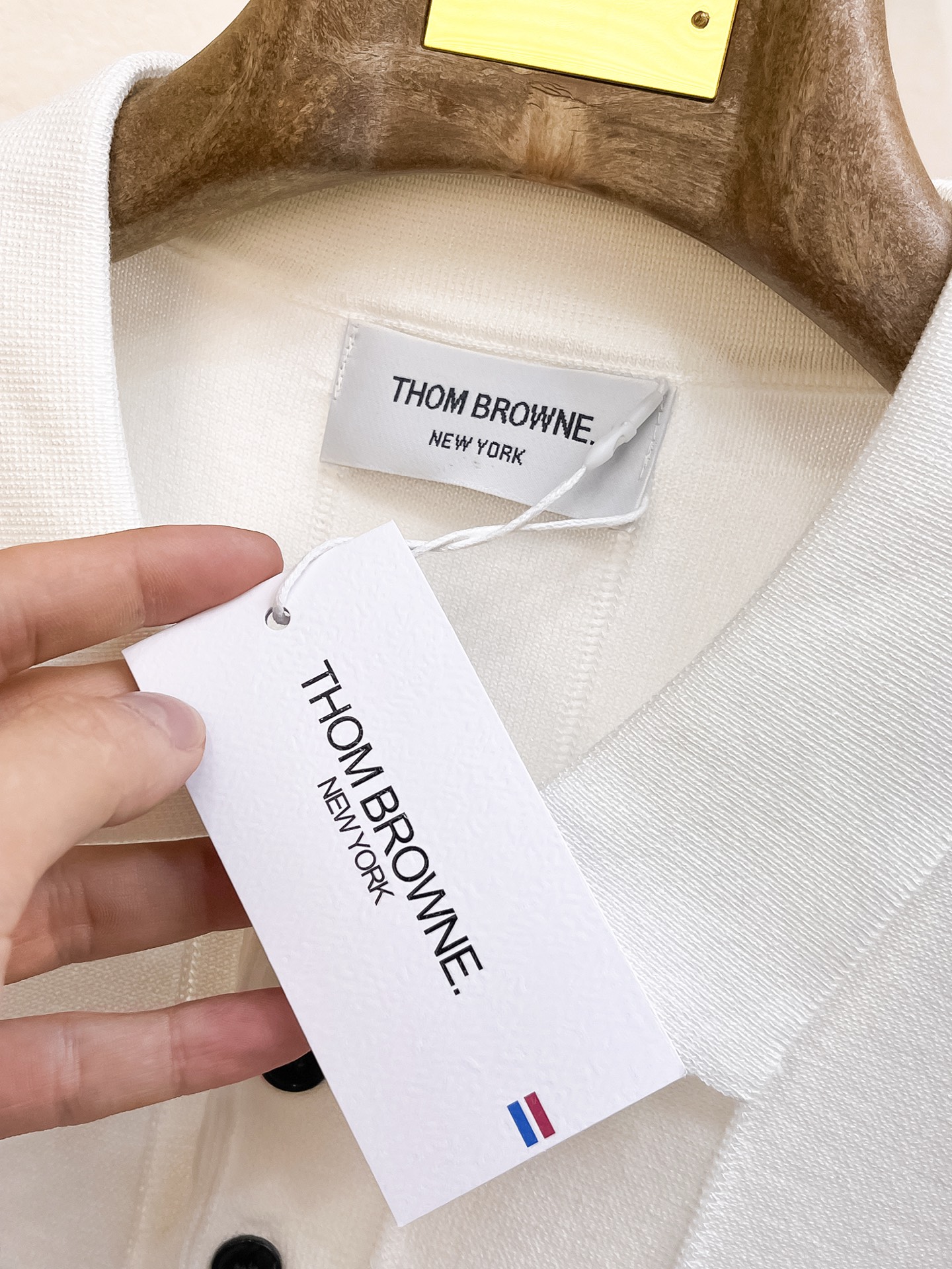 TB 2026春夏新品针织短袖，进口针织面料，手感柔软。顶级进口私货，设计潮流短袖针织衫，不失奢华 品质