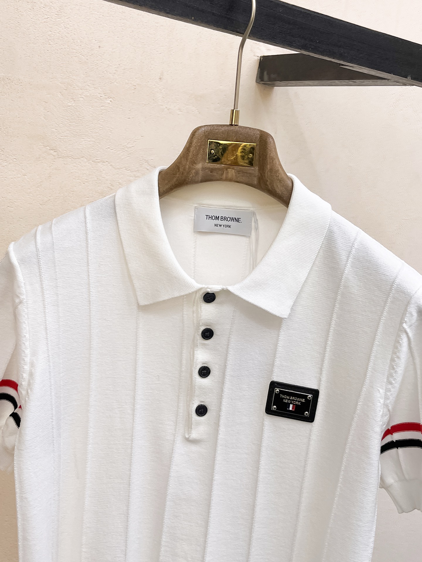 TB 2026春夏新品针织短袖，进口针织面料，手感柔软。顶级进口私货，设计潮流短袖针织衫，不失奢华 品质