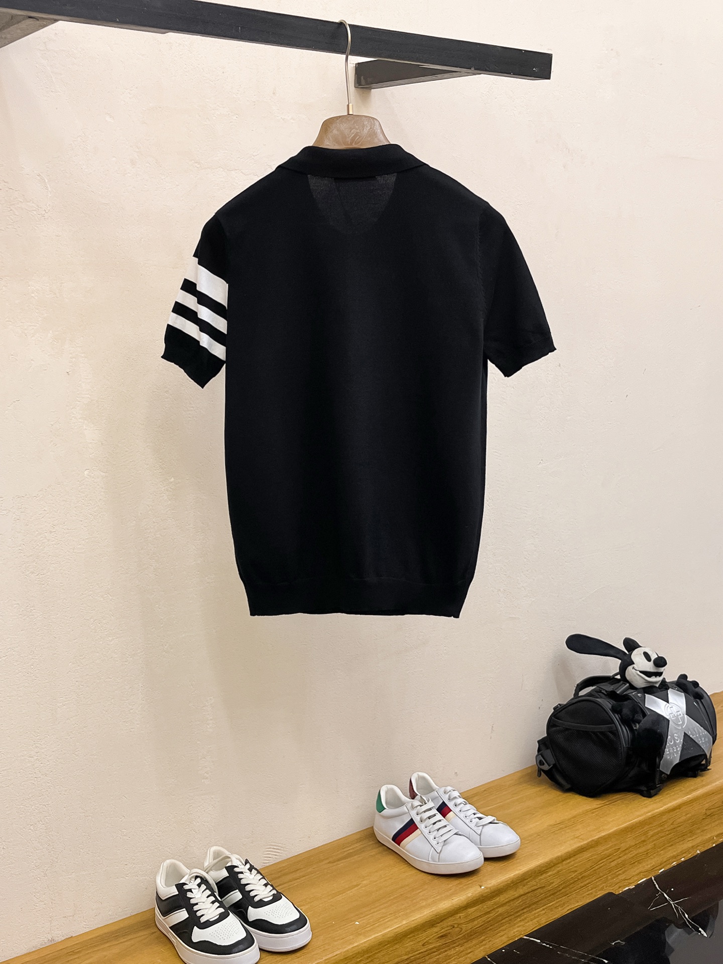 普拉达 2026春夏新品针织短袖，进口针织面料，手感柔软。顶级进口私货，设计潮流短袖针织衫，不失奢华 品