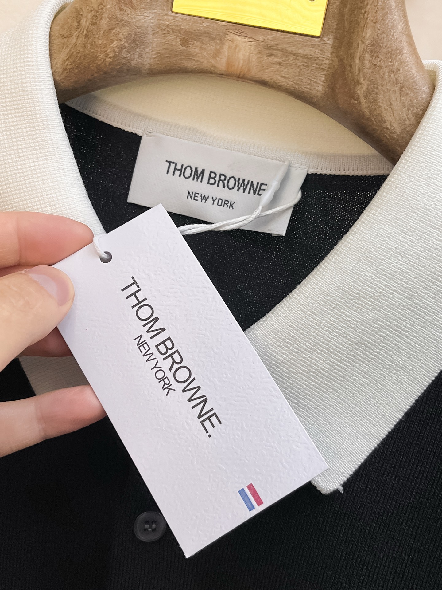 TB 2026春夏新品针织短袖，进口针织面料，手感柔软。顶级进口私货，设计潮流短袖针织衫，不失奢华 品质