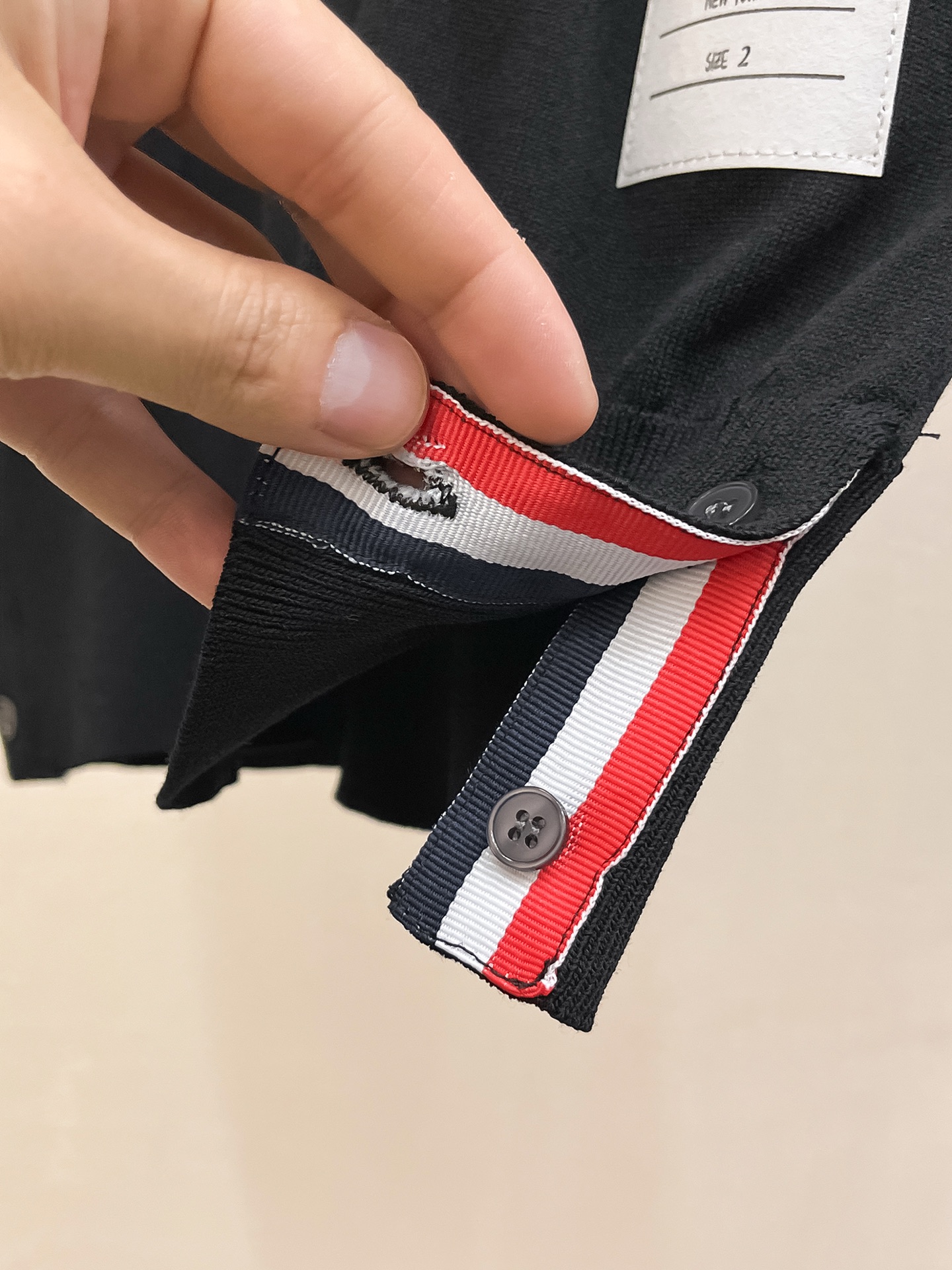 TB 2026春夏新品针织短袖，进口针织面料，手感柔软。顶级进口私货，设计潮流短袖针织衫，不失奢华 品质