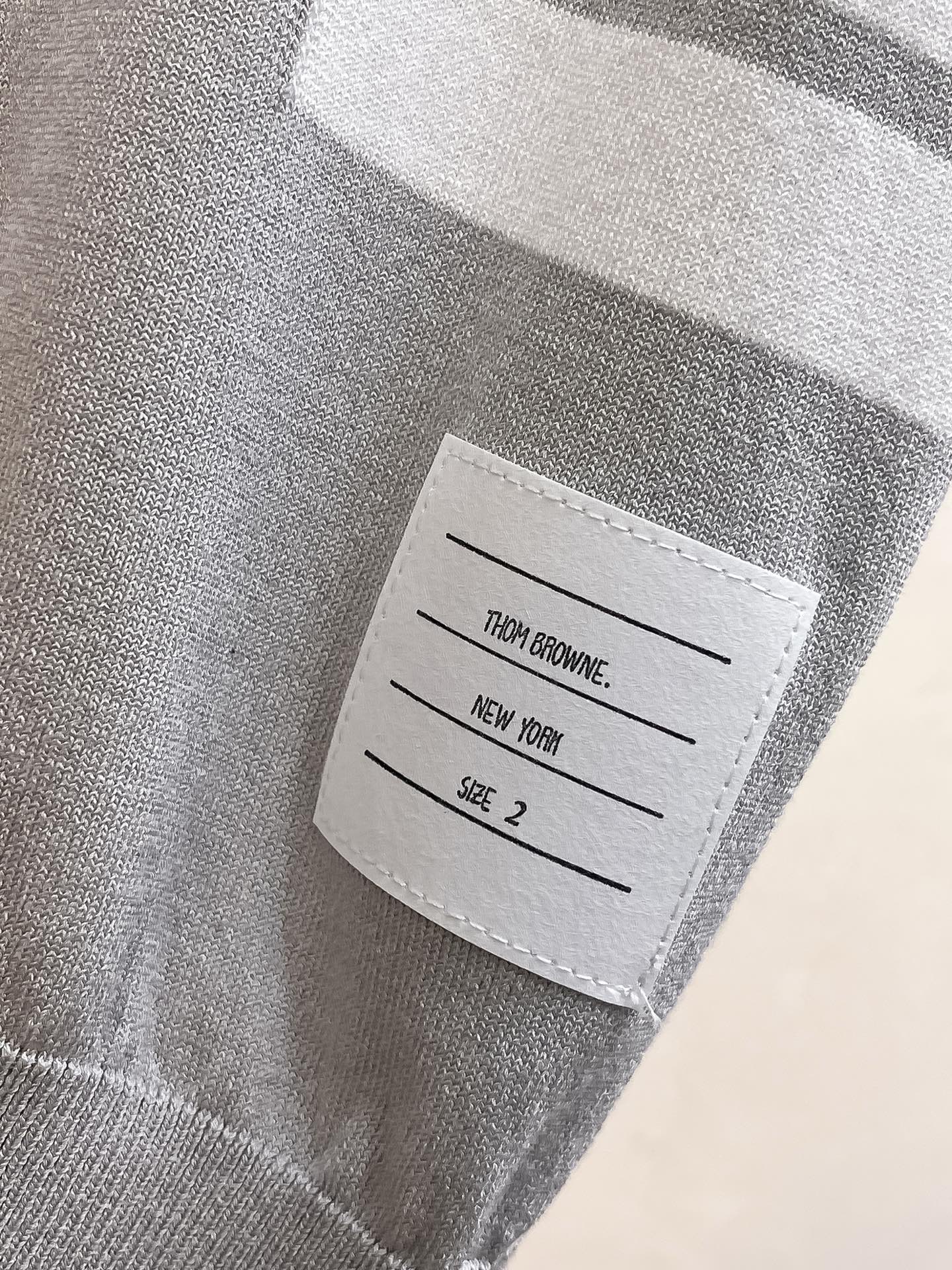 TB 2026春夏新品针织短袖，进口针织面料，手感柔软。顶级进口私货，设计潮流短袖针织衫，不失奢华 品质