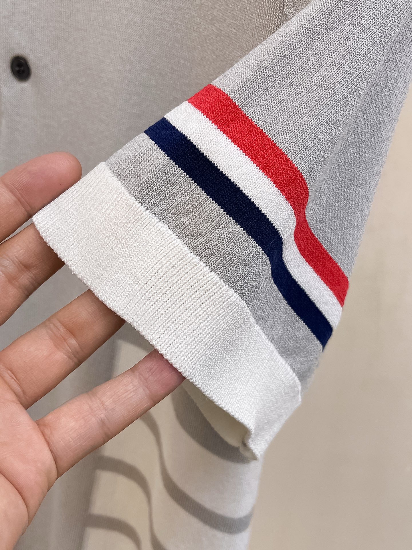 TB 2026春夏新品针织短袖，进口针织面料，手感柔软。顶级进口私货，设计潮流短袖针织衫，不失奢华 品质