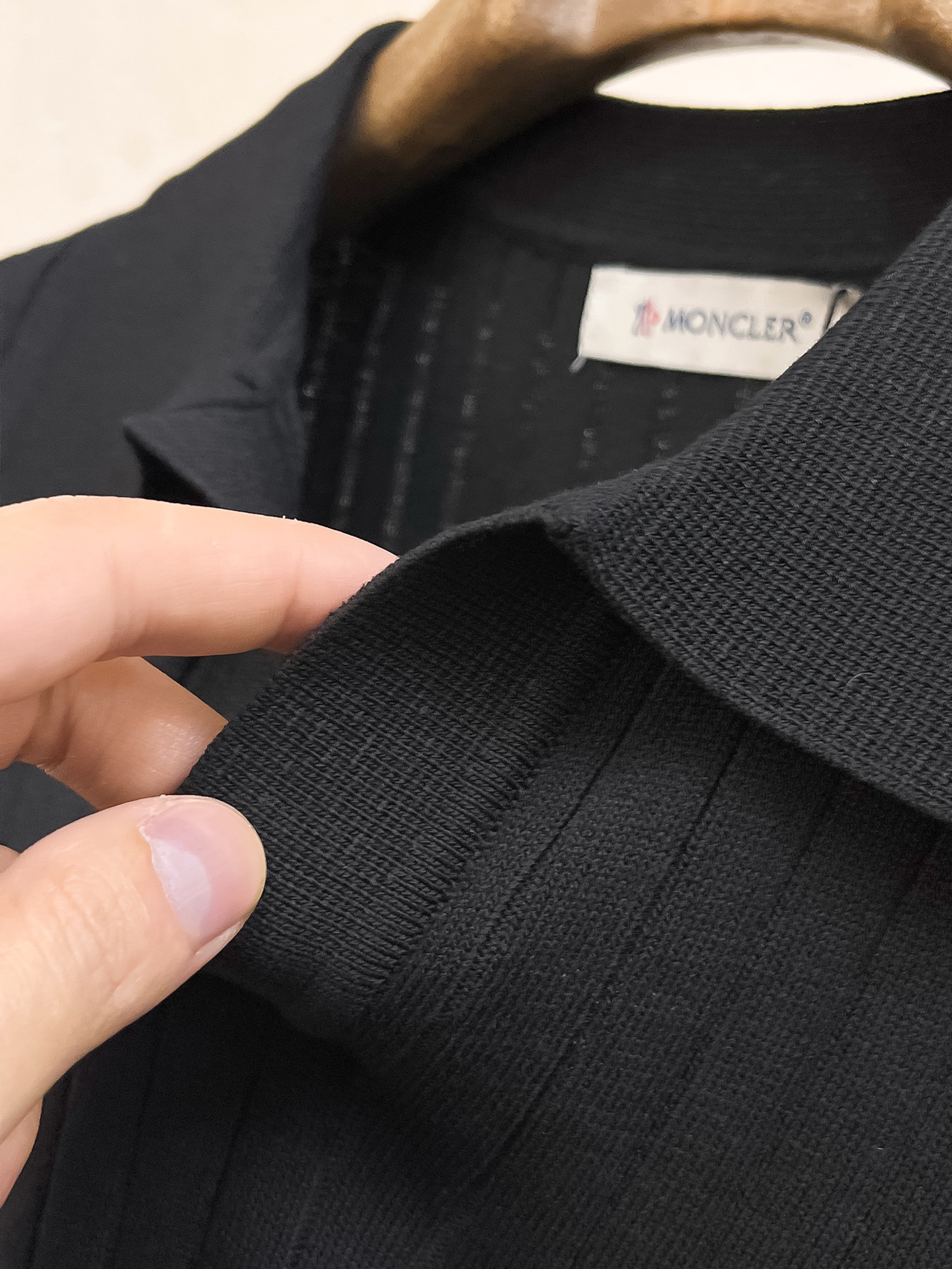 蒙口 2026春夏新品针织短袖，进口针织面料，手感柔软。顶级进口私货，设计潮流短袖针织衫，不失奢华 品质