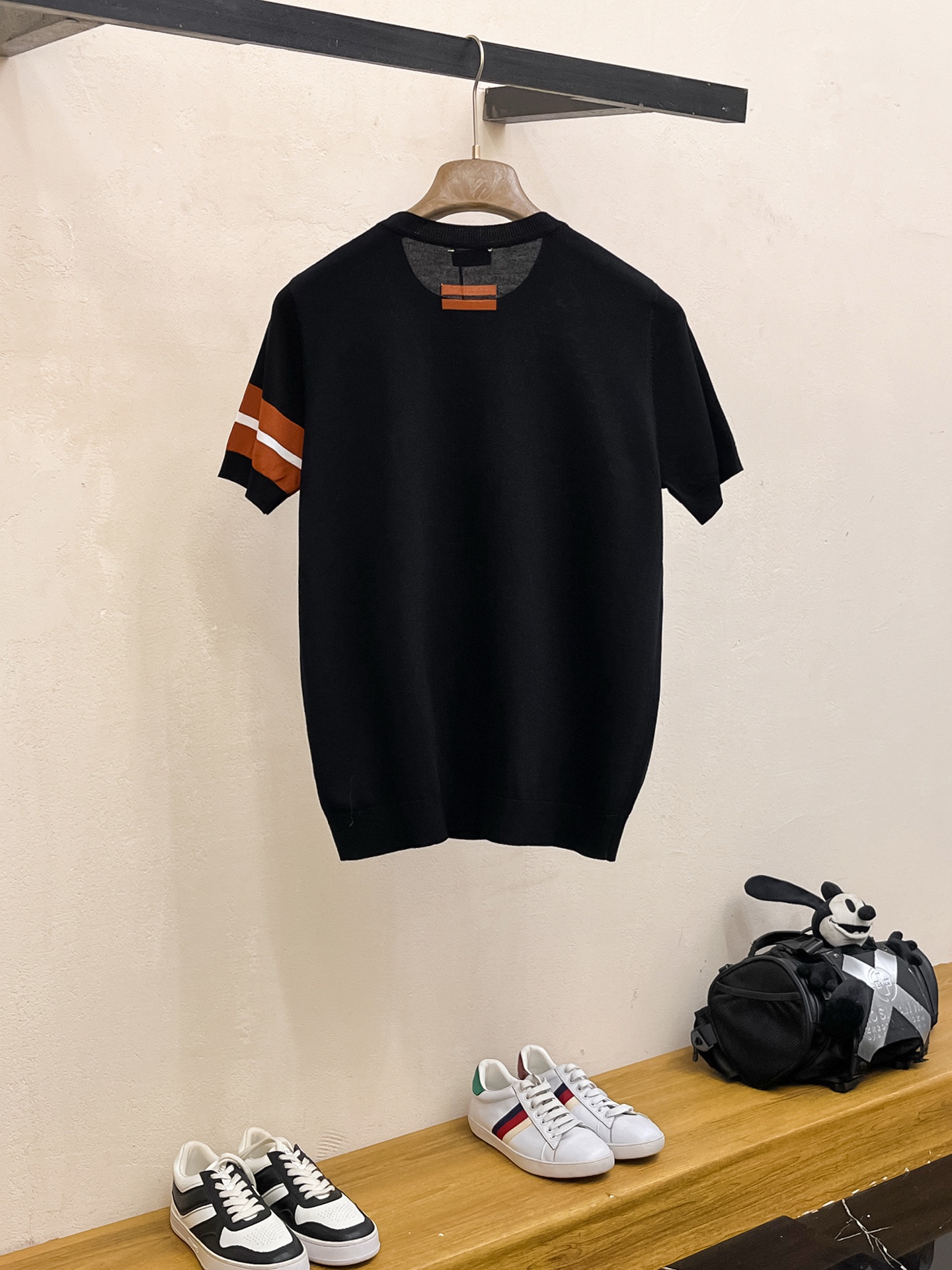 杰尼亚 2026春夏新品针织短袖，进口针织面料，手感柔软。顶级进口私货，设计潮流短袖针织衫，不失奢华 品