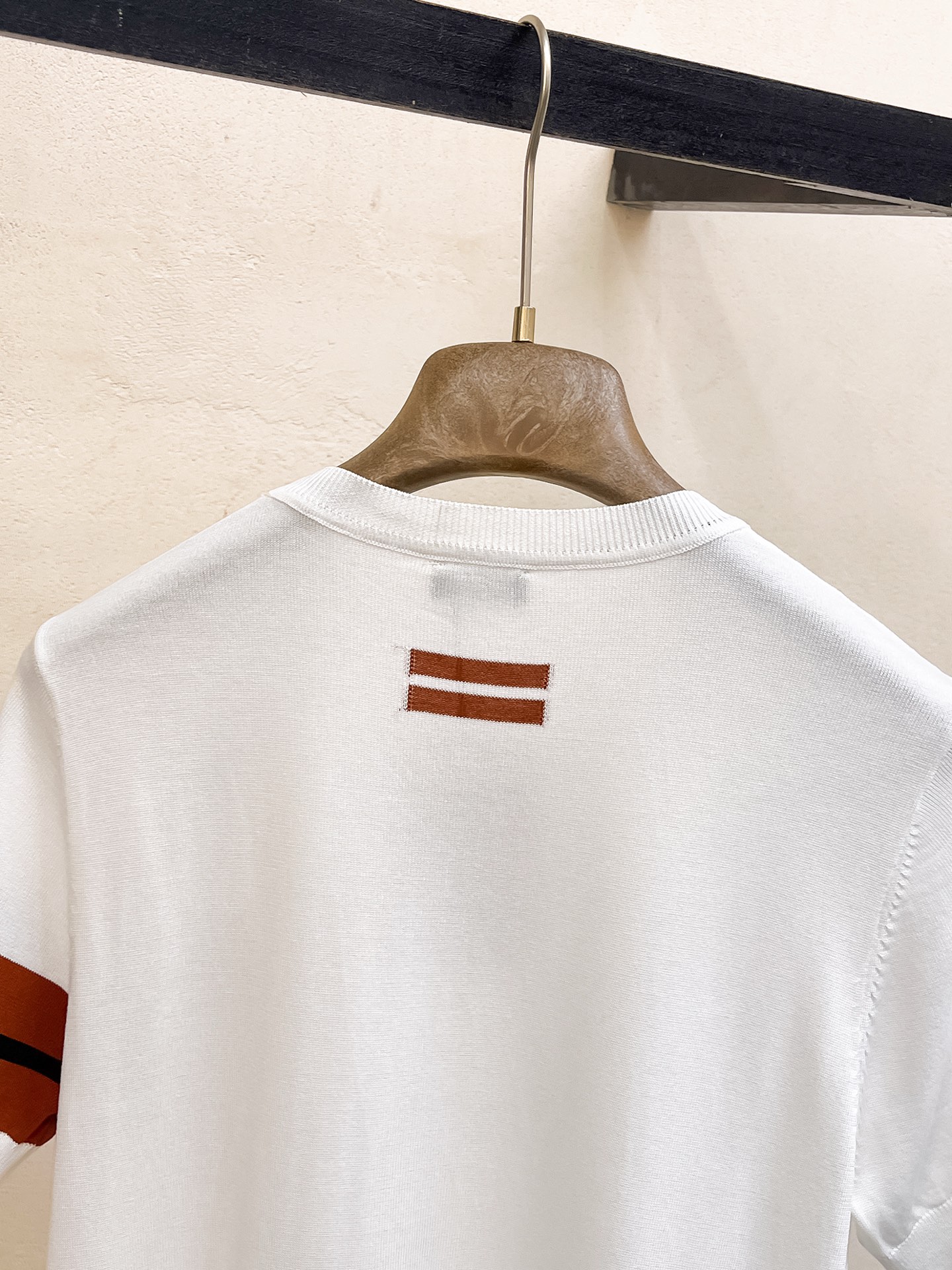 杰尼亚 2026春夏新品针织短袖，进口针织面料，手感柔软。顶级进口私货，设计潮流短袖针织衫，不失奢华 品