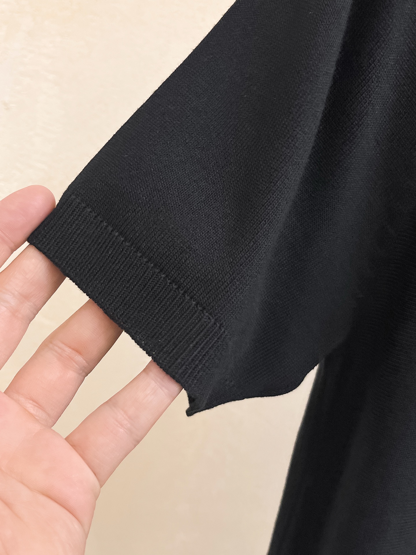 TB 2026春夏新品针织短袖，进口针织面料，手感柔软。顶级进口私货，设计潮流短袖针织衫，不失奢华 品质