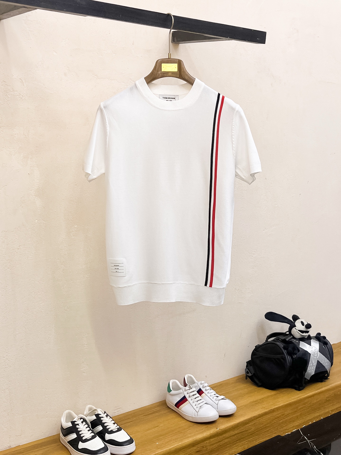 TB 2026春夏新品针织短袖，进口针织面料，手感柔软。顶级进口私货，设计潮流短袖针织衫，不失奢华 品质