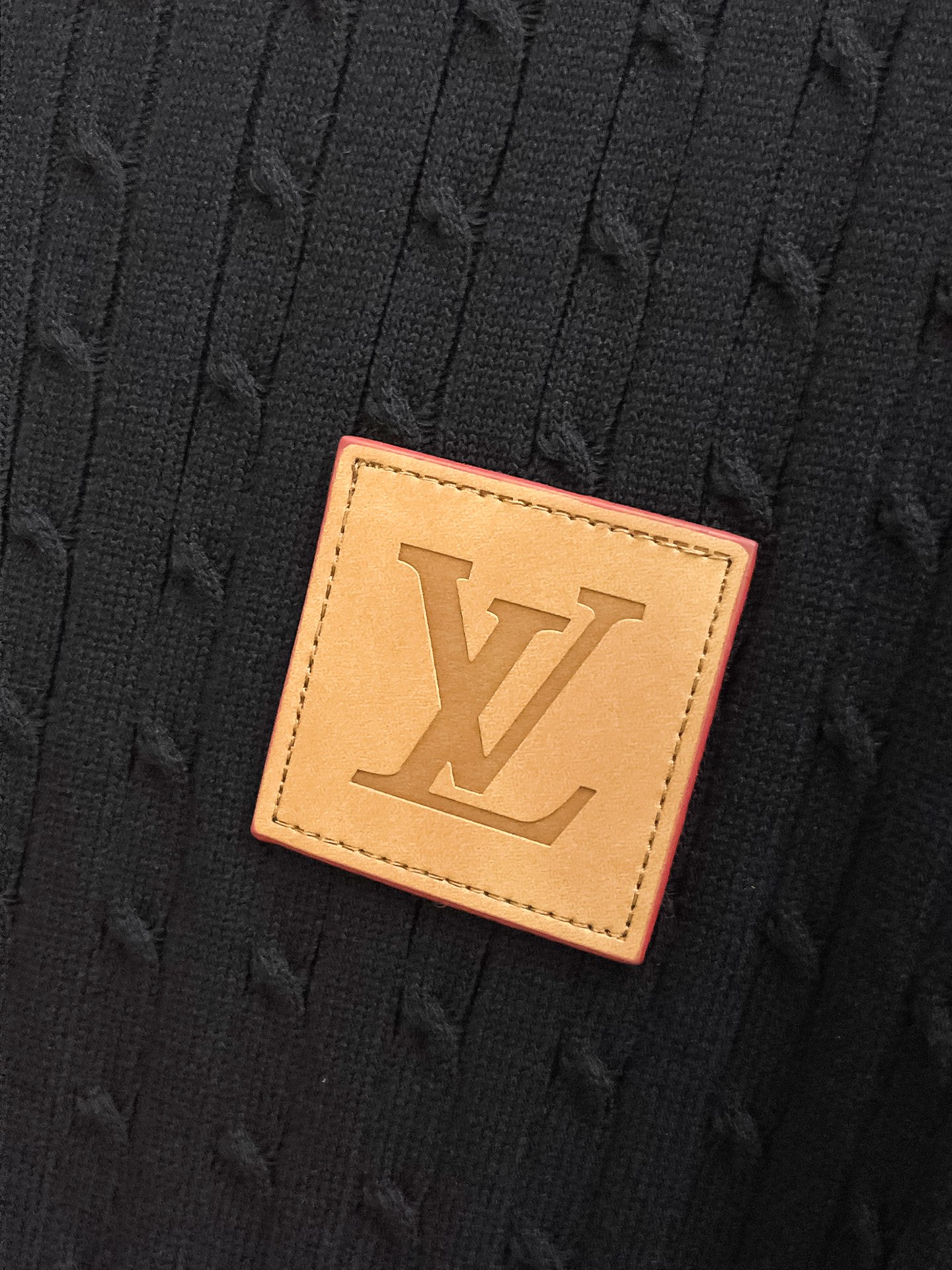 LV 2026春夏新品针织短袖，进口针织面料，手感柔软。顶级进口私货，设计潮流短袖针织衫，不失奢华 品质