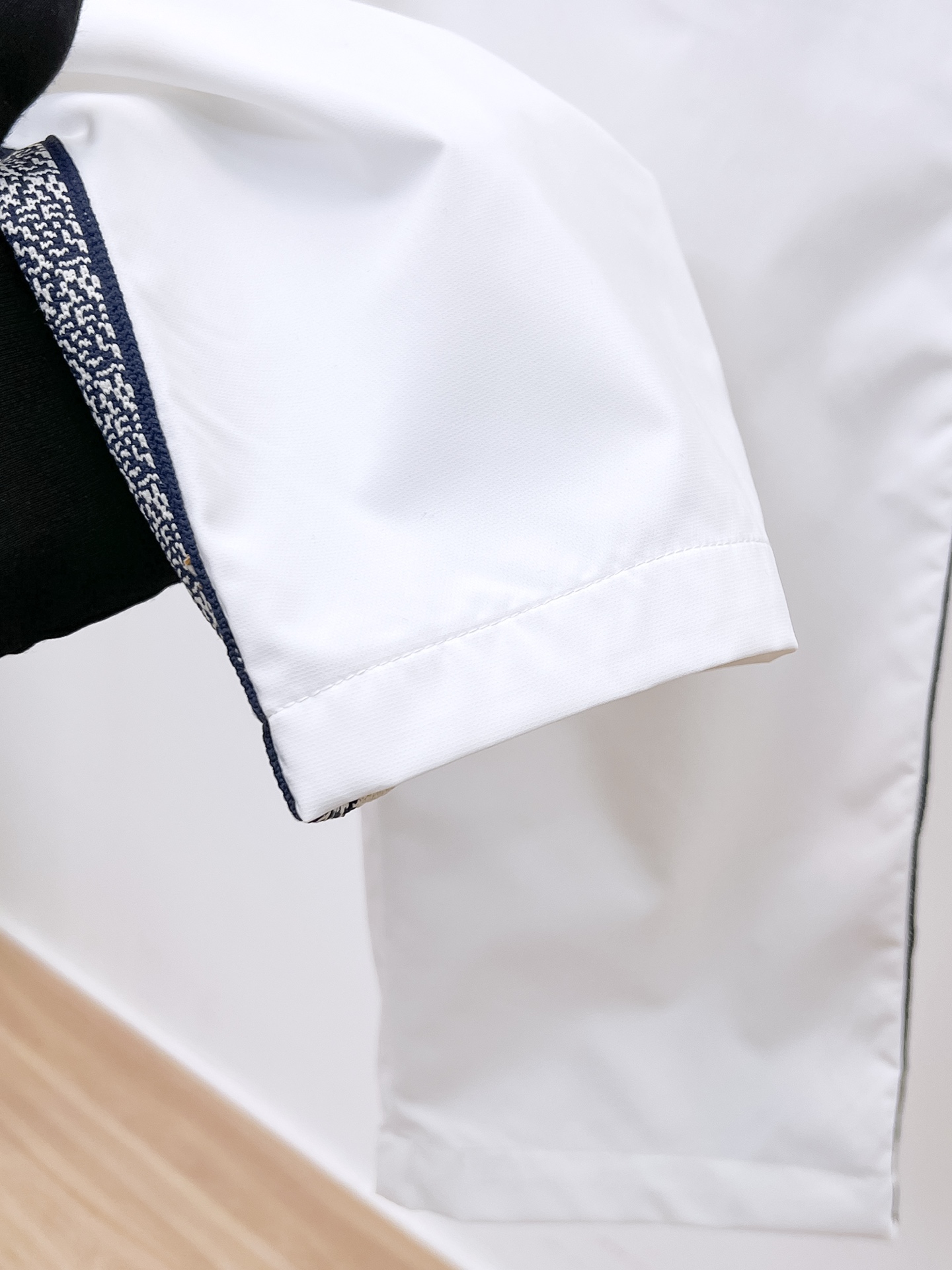   Dior 迪奥  2025 春夏新款 时尚休闲裤 上身舒适透气  颜色 白色  黑色  码数M-3X