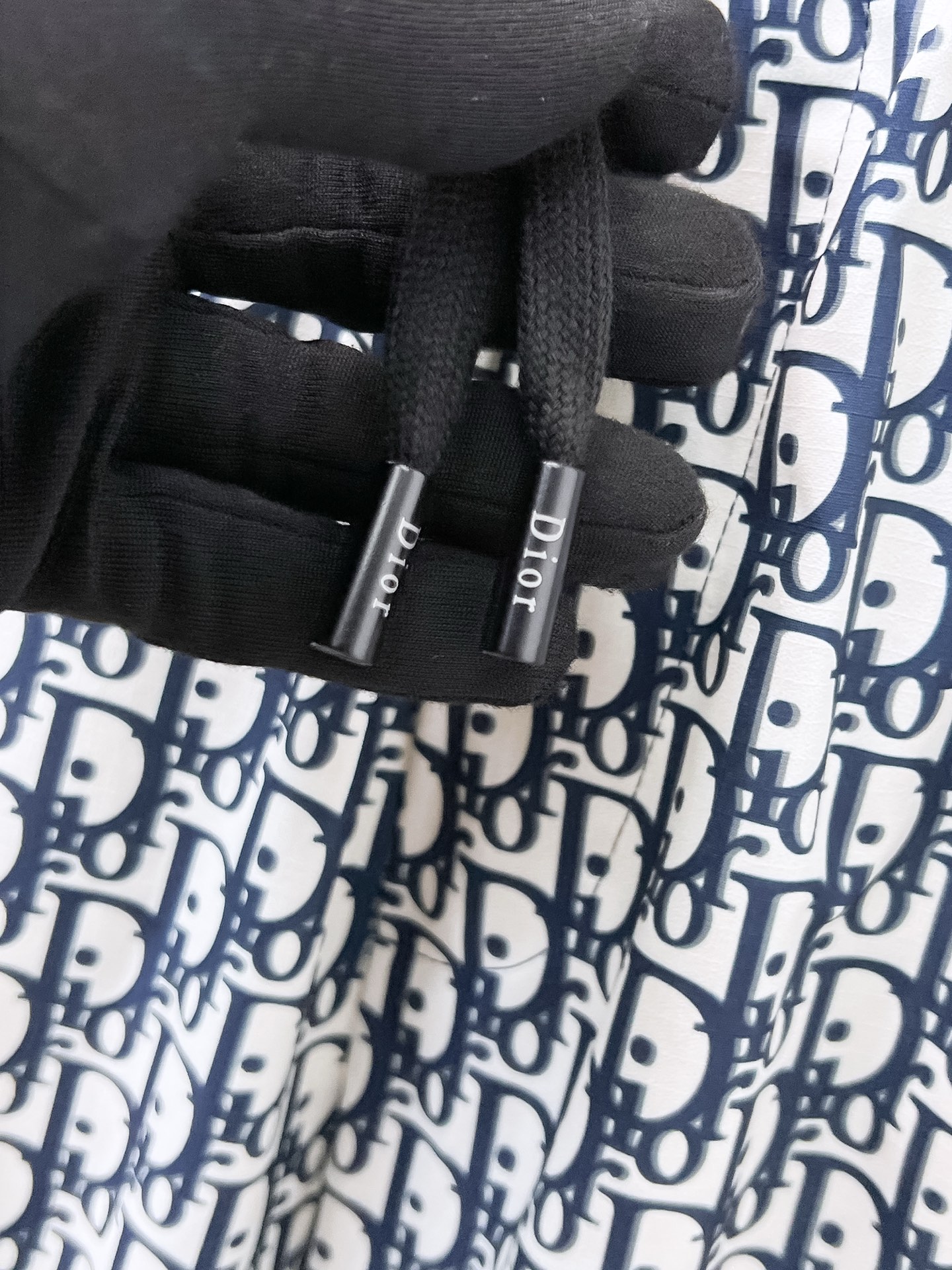   Dior 迪奥 2025 春夏新款 时尚休闲裤 上身舒适透气  颜色黑  蓝  棕   码数M-3X