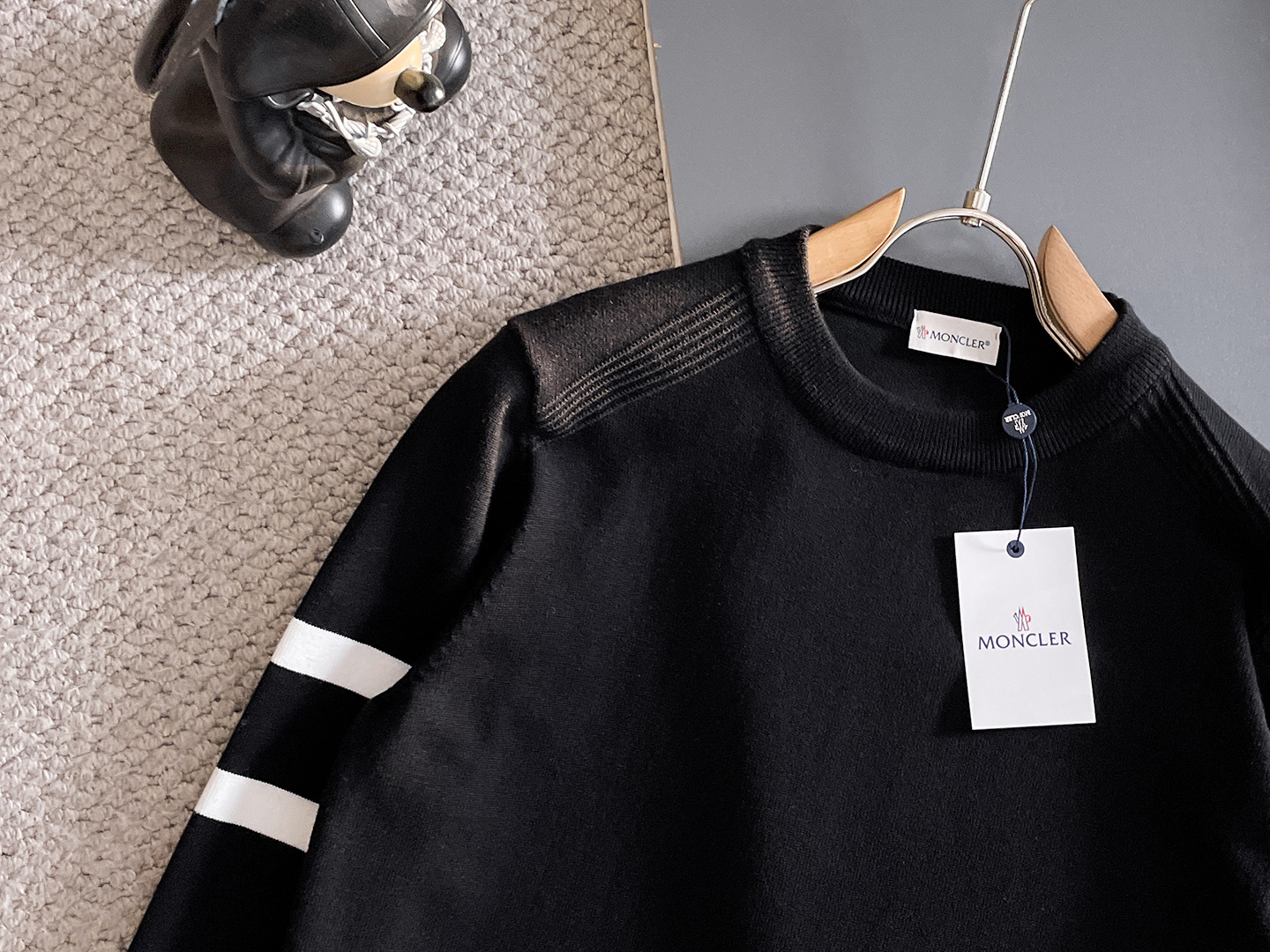 毛衣 2025秋冬最新系列，专柜1:1顶级复刻，全品相！加厚款，潮人必备单品！懂货的老铁赶紧下手，面料：