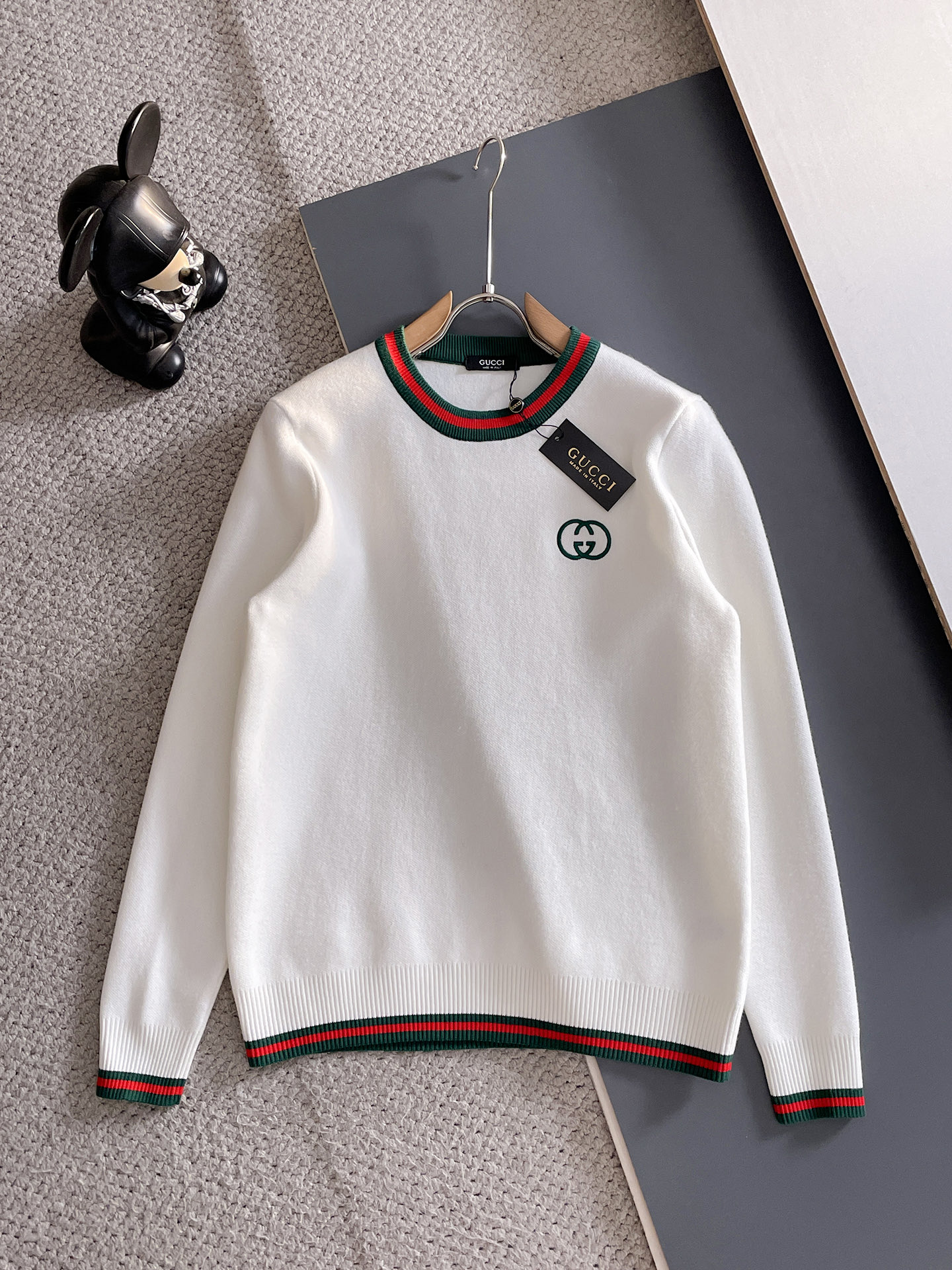 毛衣 2025秋冬最新系列，专柜1:1顶级复刻，全品相！加厚款，潮人必备单品！懂货的老铁赶紧下手，面料：