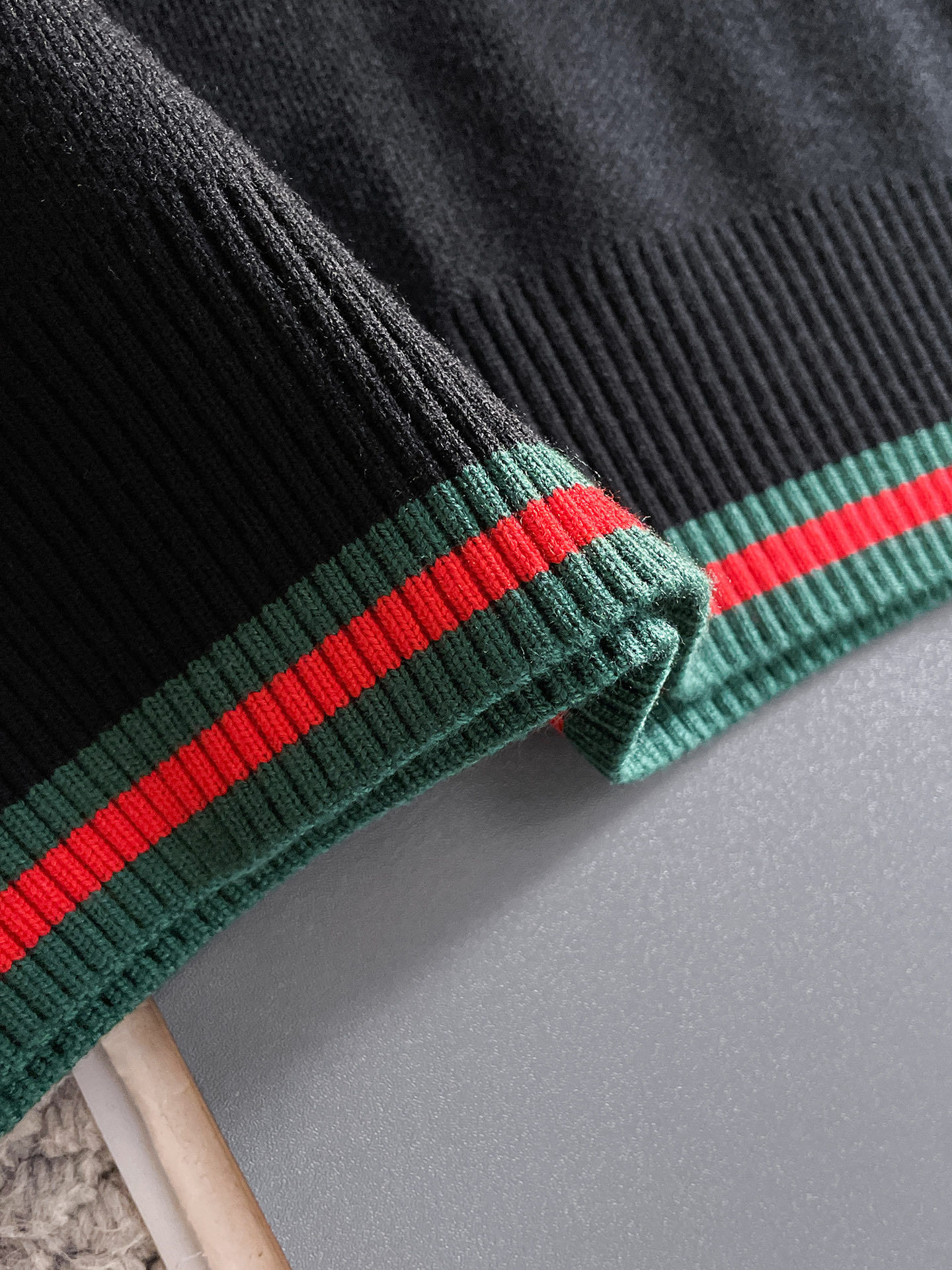 毛衣 2025秋冬最新系列，专柜1:1顶级复刻，全品相！加厚款，潮人必备单品！懂货的老铁赶紧下手，面料：