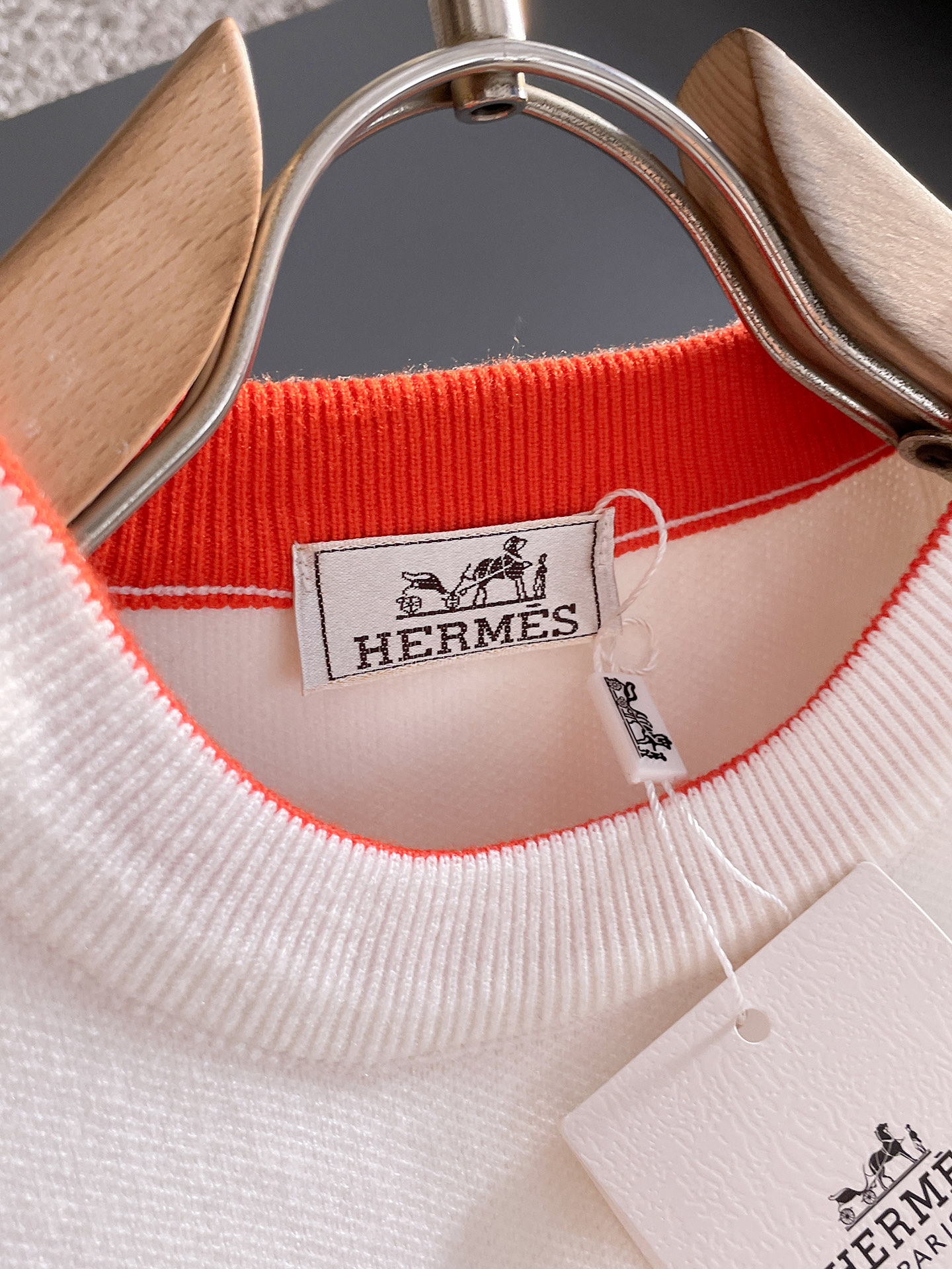 毛衣 2025秋冬最新系列，专柜1:1顶级复刻，全品相！加厚款，潮人必备单品！懂货的老铁赶紧下手，面料：