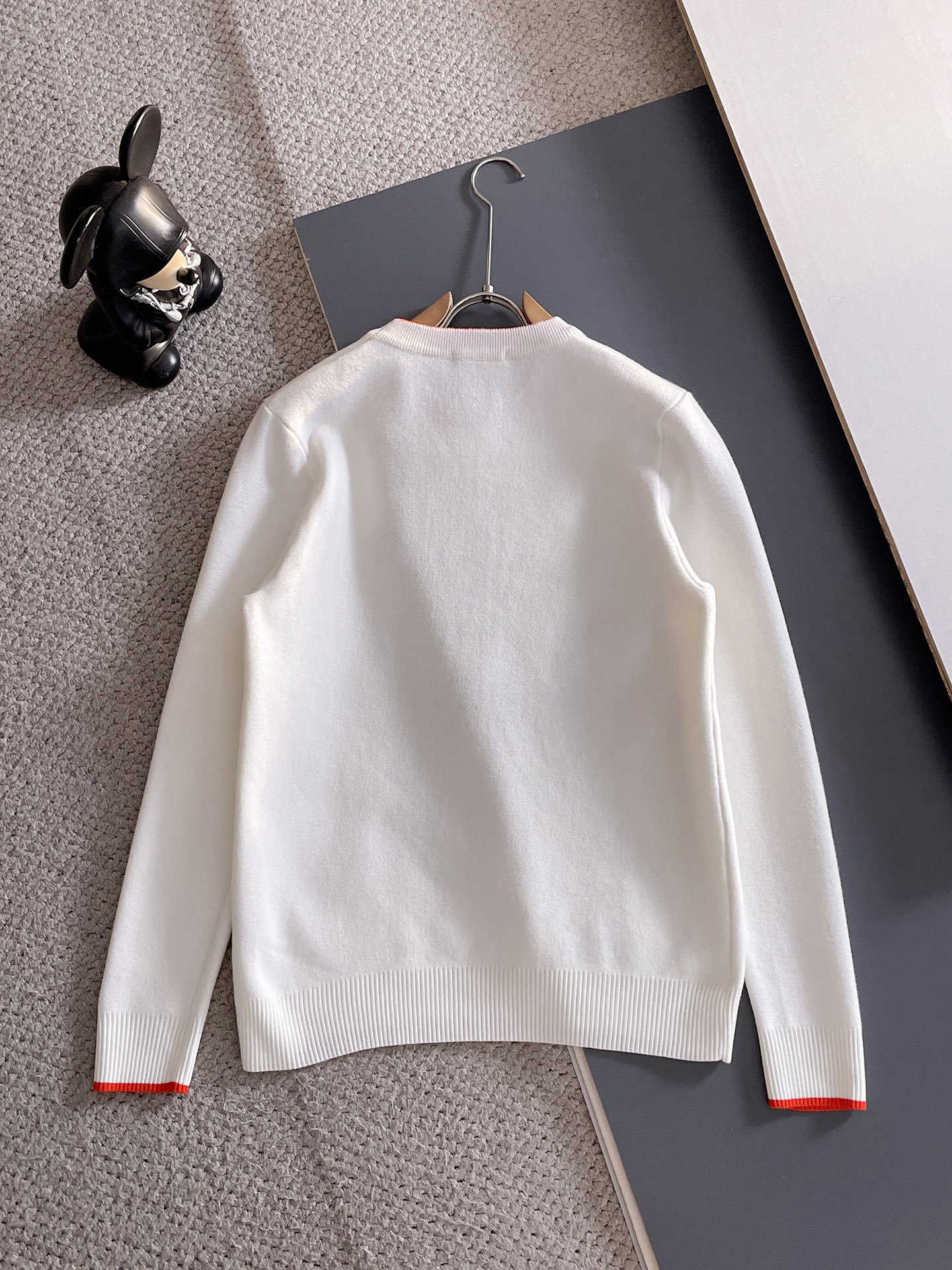 毛衣 2025秋冬最新系列，专柜1:1顶级复刻，全品相！加厚款，潮人必备单品！懂货的老铁赶紧下手，面料：