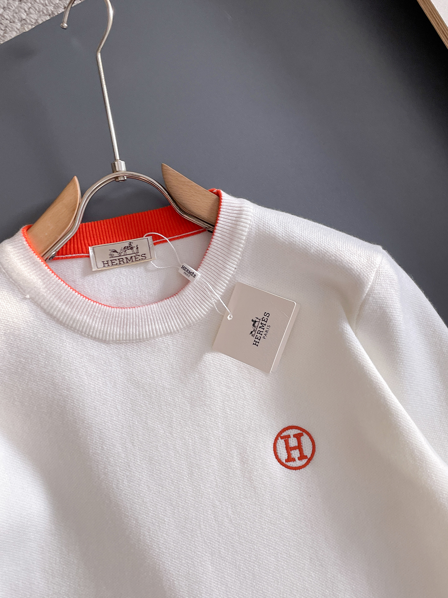 毛衣 2025秋冬最新系列，专柜1:1顶级复刻，全品相！加厚款，潮人必备单品！懂货的老铁赶紧下手，面料：