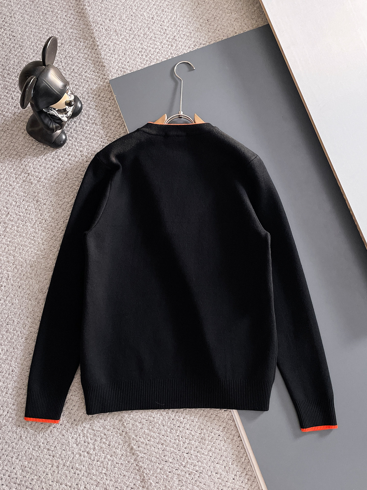 毛衣 2025秋冬最新系列，专柜1:1顶级复刻，全品相！加厚款，潮人必备单品！懂货的老铁赶紧下手，面料：