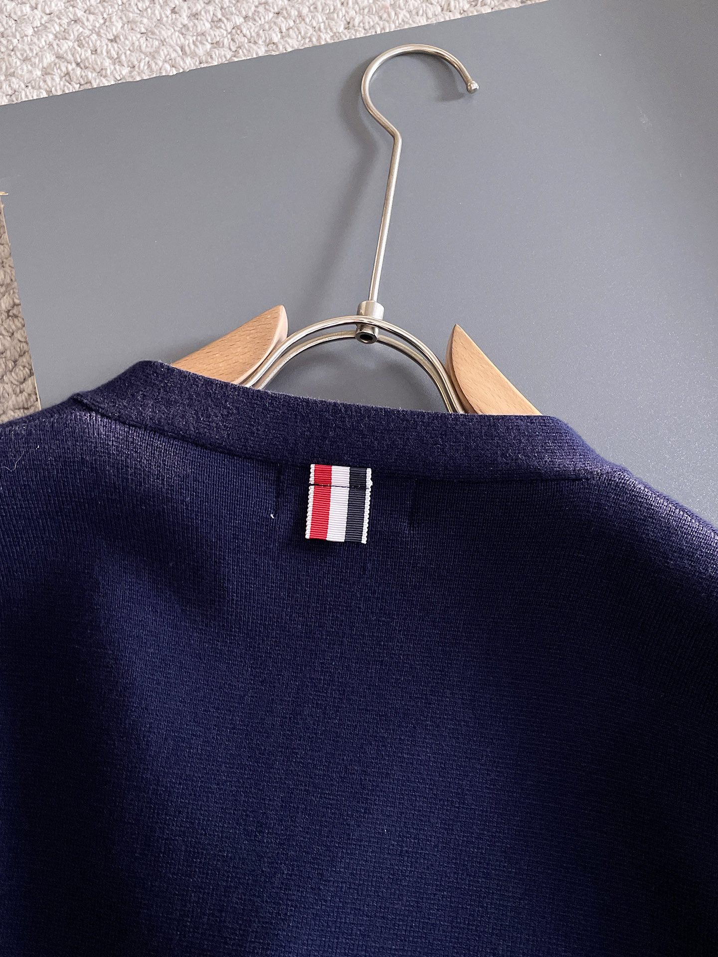 毛衣 2025秋冬最新系列，专柜1:1顶级复刻，全品相！加厚款，潮人必备单品！懂货的老铁赶紧下手，面料：