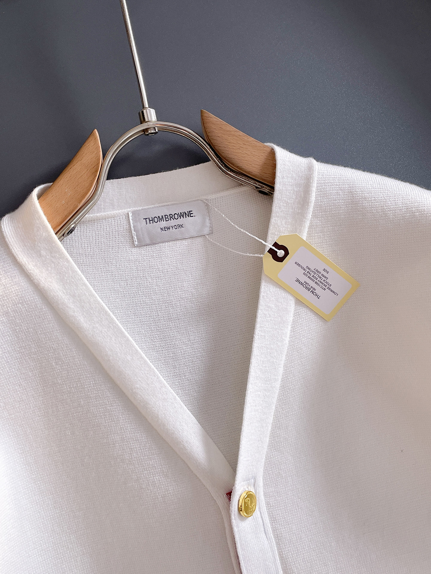 毛衣 2025秋冬最新系列，专柜1:1顶级复刻，全品相！加厚款，潮人必备单品！懂货的老铁赶紧下手，面料：