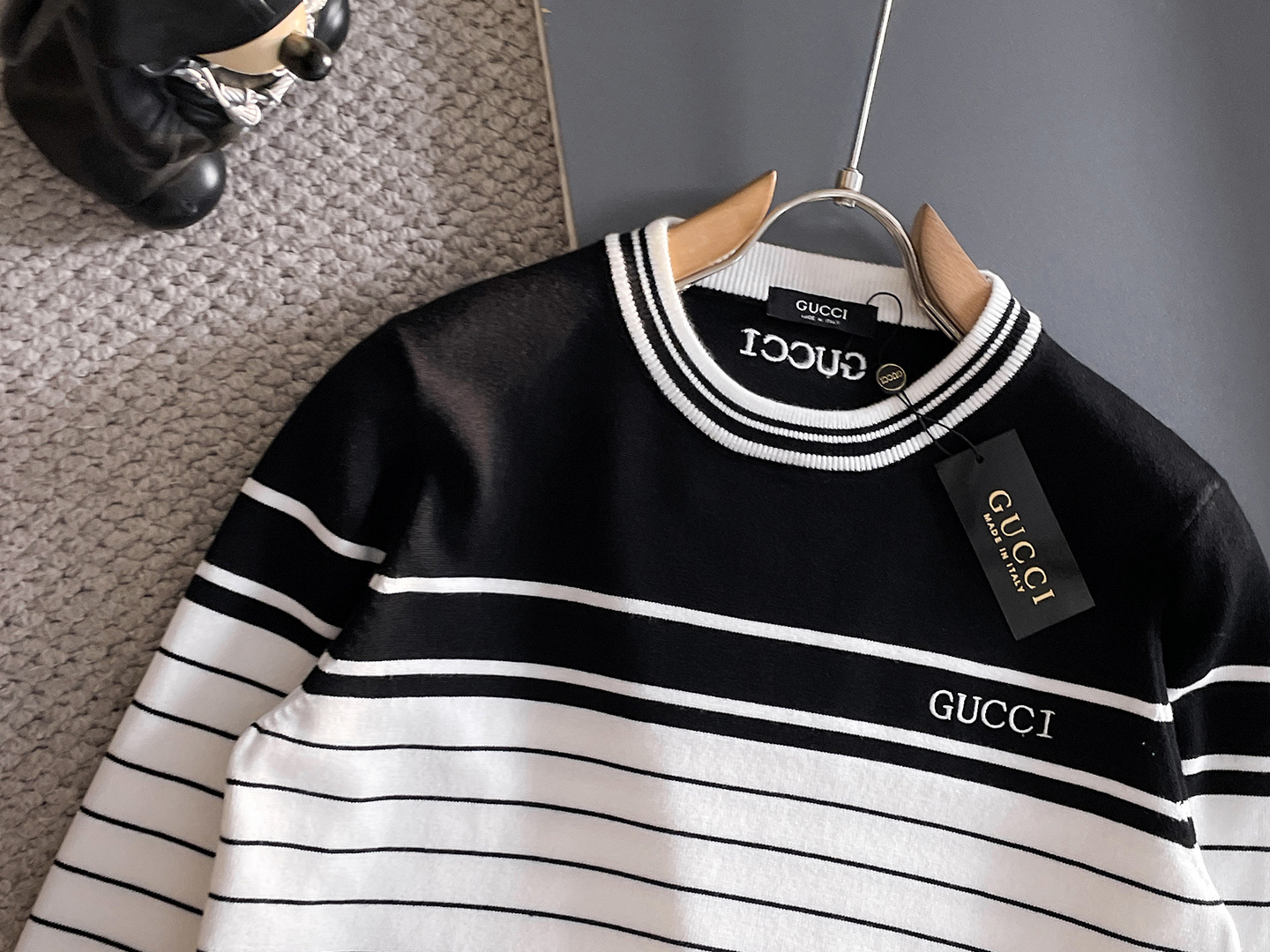 毛衣 2025秋冬最新系列，专柜1:1顶级复刻，全品相！加厚款，潮人必备单品！懂货的老铁赶紧下手，面料：