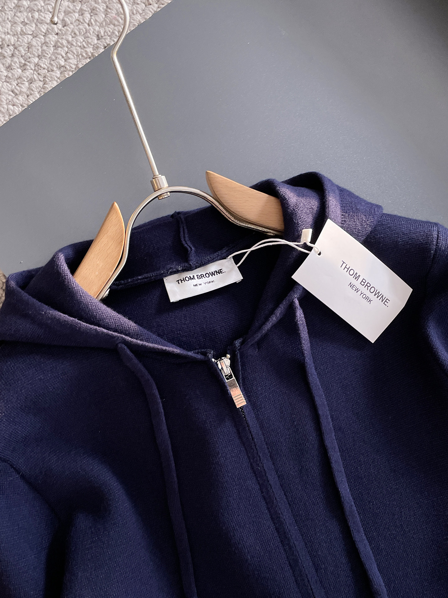 毛衣 2025秋冬最新系列，专柜1:1顶级复刻，全品相！加厚款，潮人必备单品！懂货的老铁赶紧下手，面料：