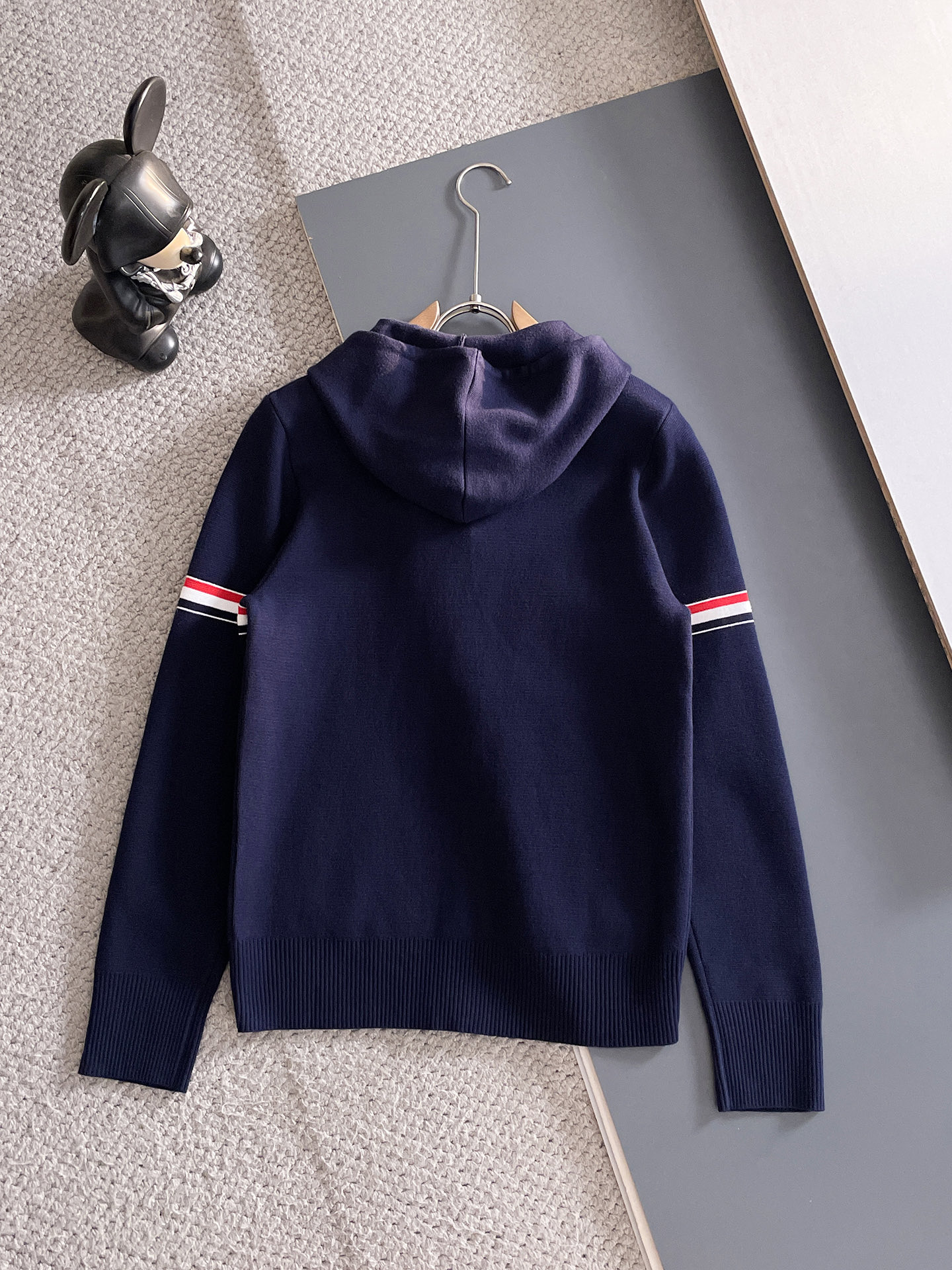 毛衣 2025秋冬最新系列，专柜1:1顶级复刻，全品相！加厚款，潮人必备单品！懂货的老铁赶紧下手，面料：