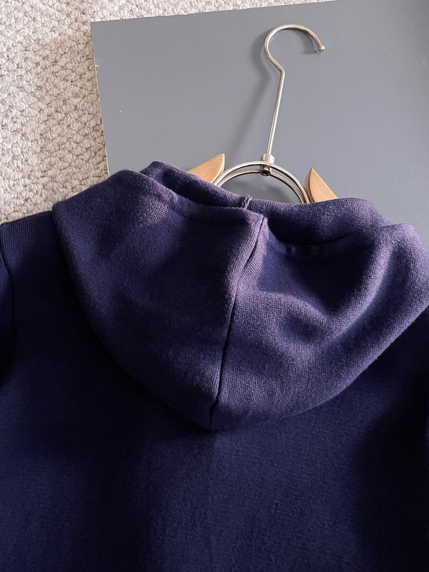 毛衣 2025秋冬最新系列，专柜1:1顶级复刻，全品相！加厚款，潮人必备单品！懂货的老铁赶紧下手，面料：