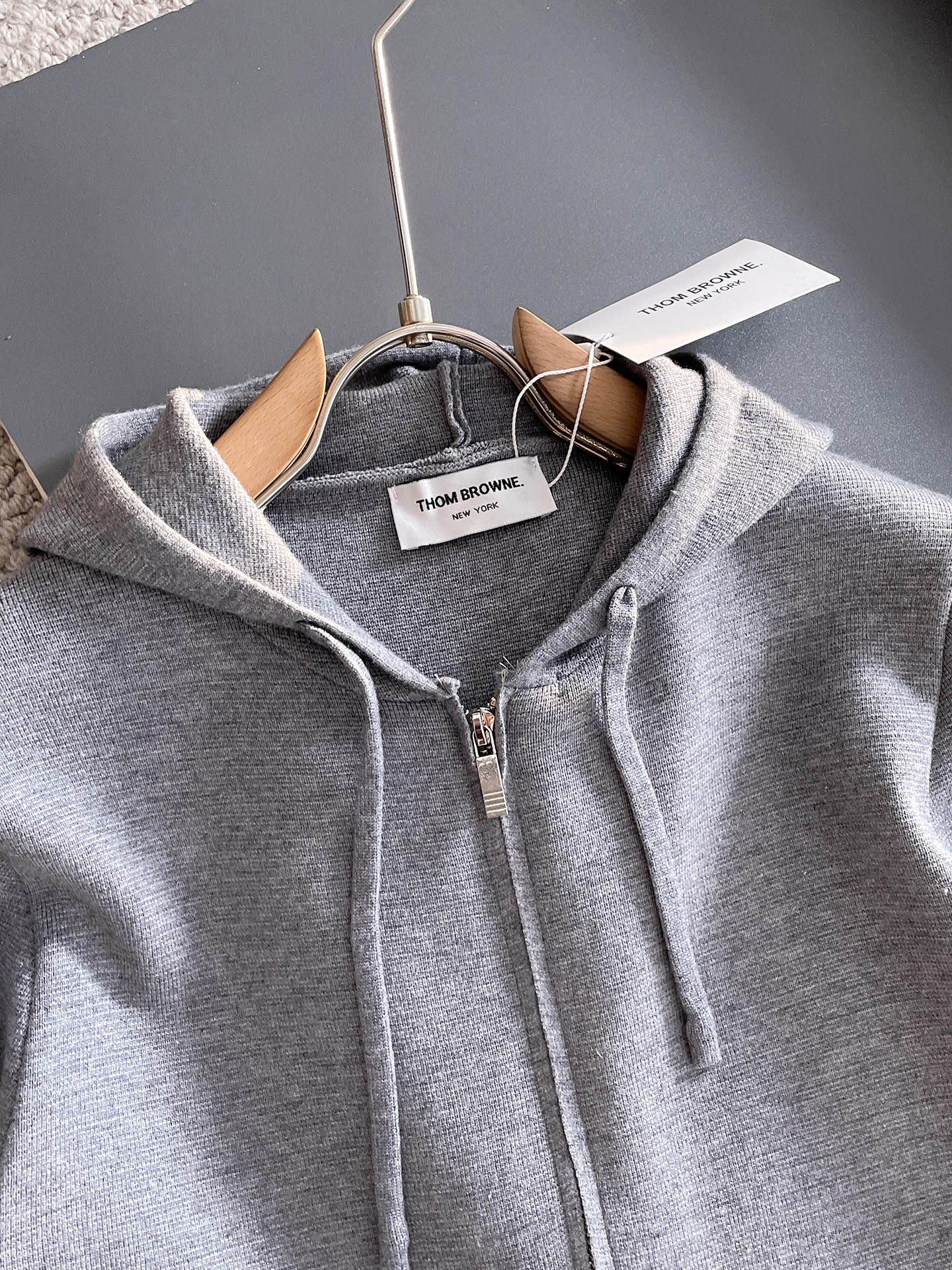 毛衣 2025秋冬最新系列，专柜1:1顶级复刻，全品相！加厚款，潮人必备单品！懂货的老铁赶紧下手，面料：