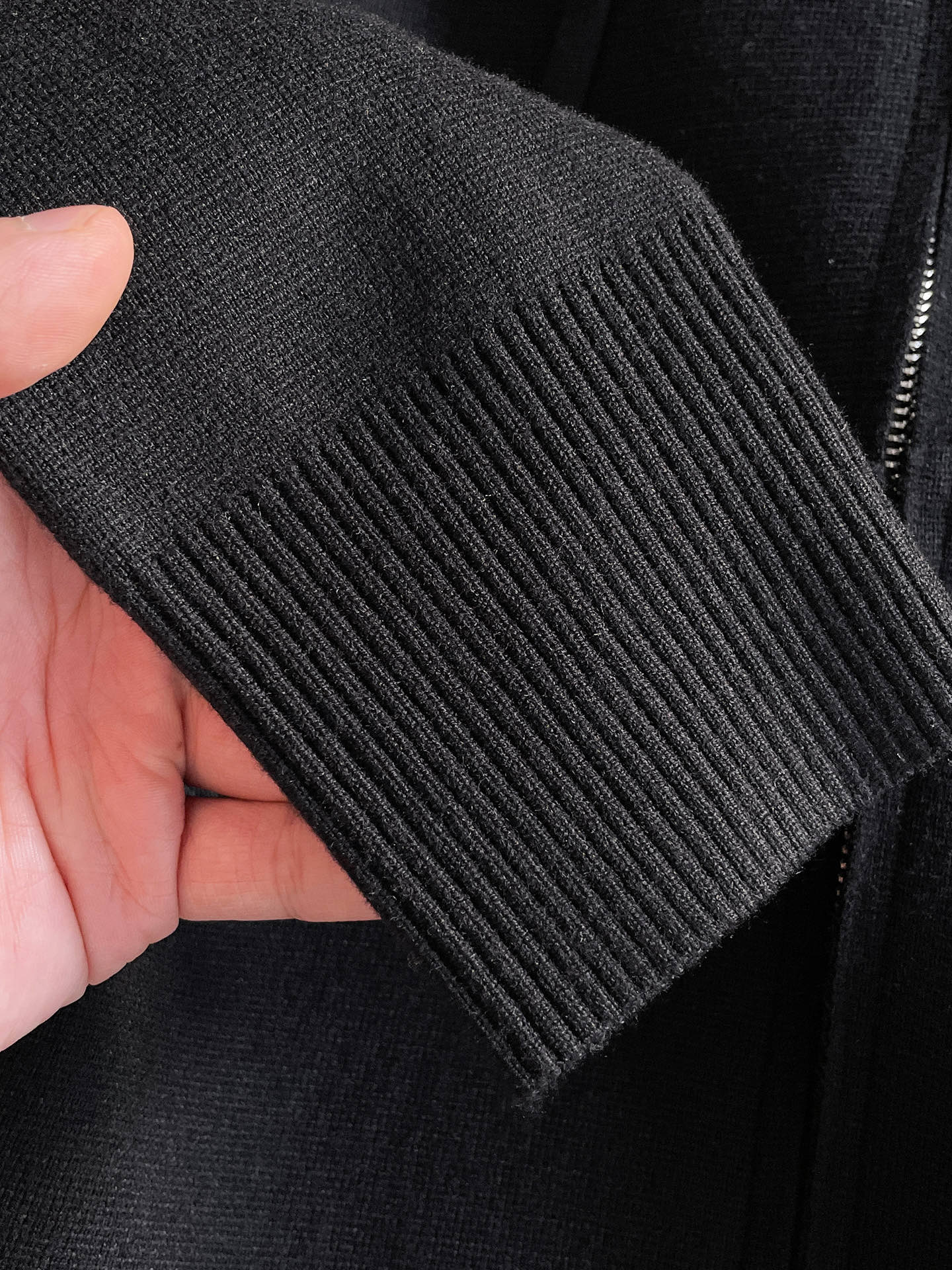 毛衣 2025秋冬最新系列，专柜1:1顶级复刻，全品相！加厚款，潮人必备单品！懂货的老铁赶紧下手，面料：