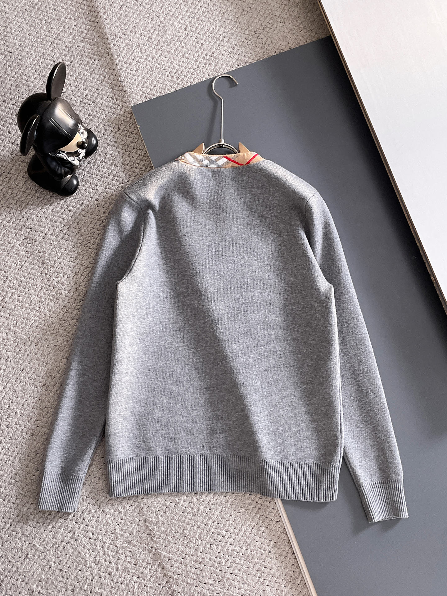 毛衣 2025秋冬最新系列，专柜1:1顶级复刻，全品相！加厚款，潮人必备单品！懂货的老铁赶紧下手，面料：