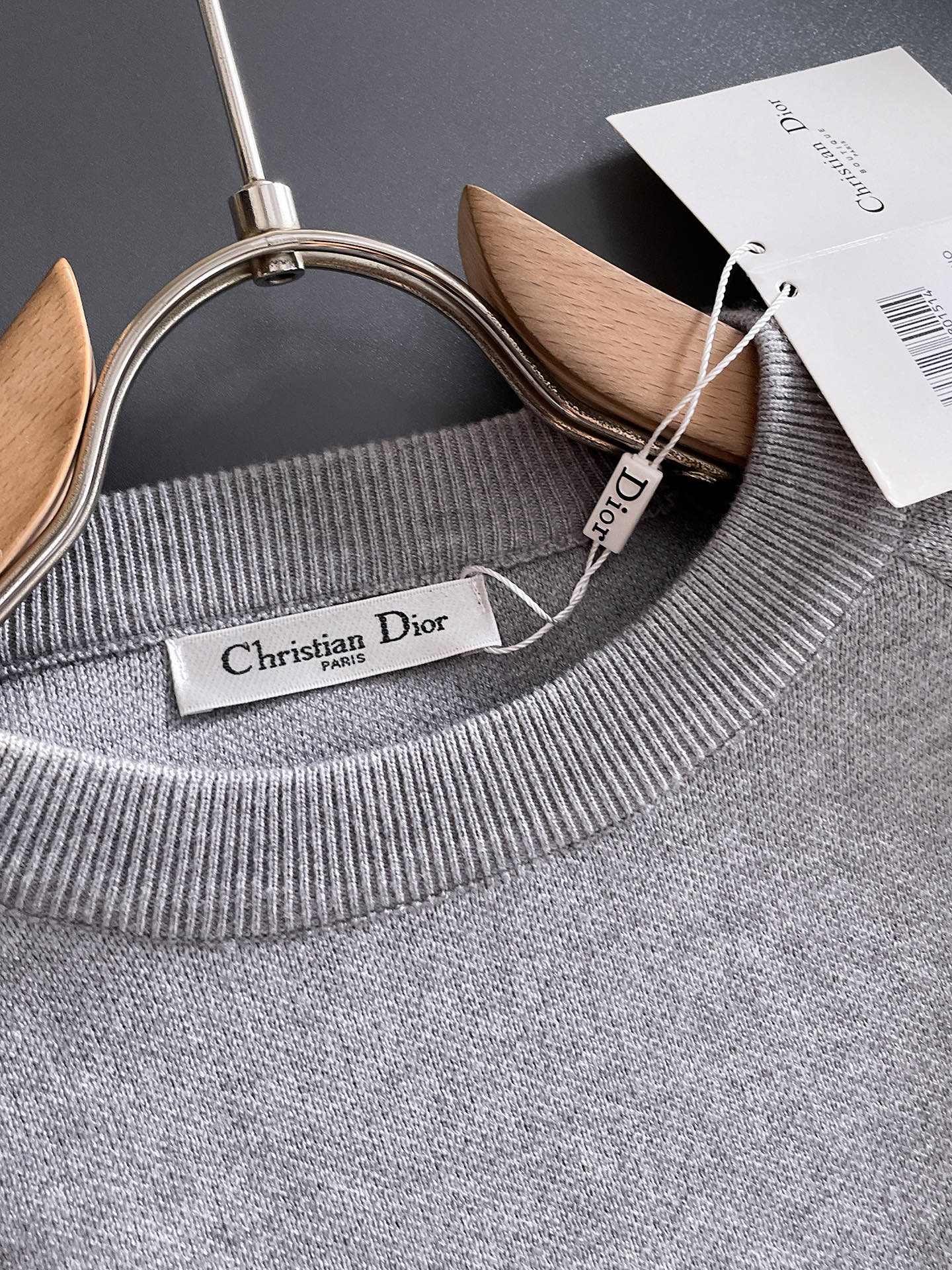 毛衣 2025秋冬最新系列，专柜1:1顶级复刻，全品相！加厚款，潮人必备单品！懂货的老铁赶紧下手，面料：