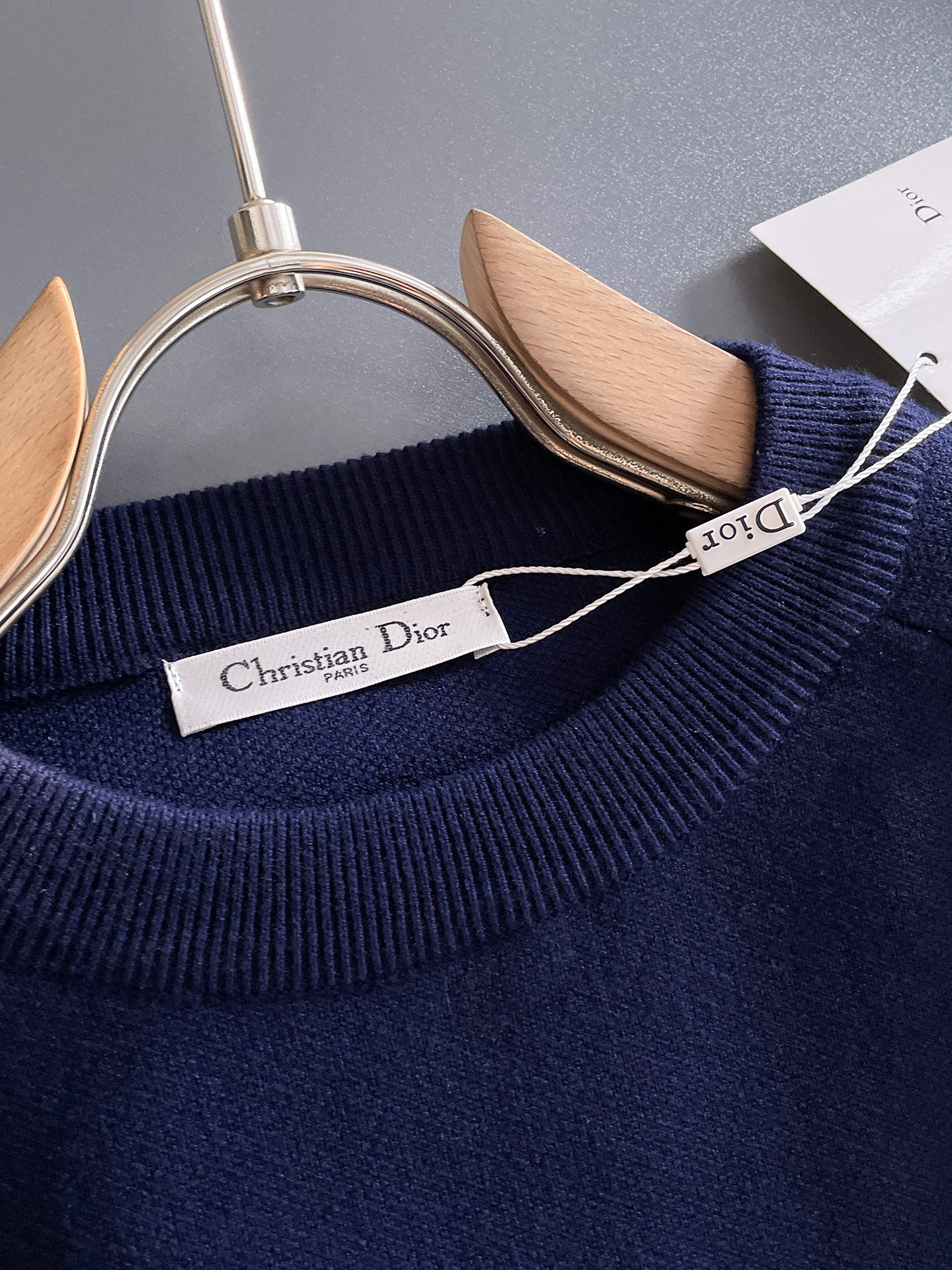 毛衣 2025秋冬最新系列，专柜1:1顶级复刻，全品相！加厚款，潮人必备单品！懂货的老铁赶紧下手，面料：