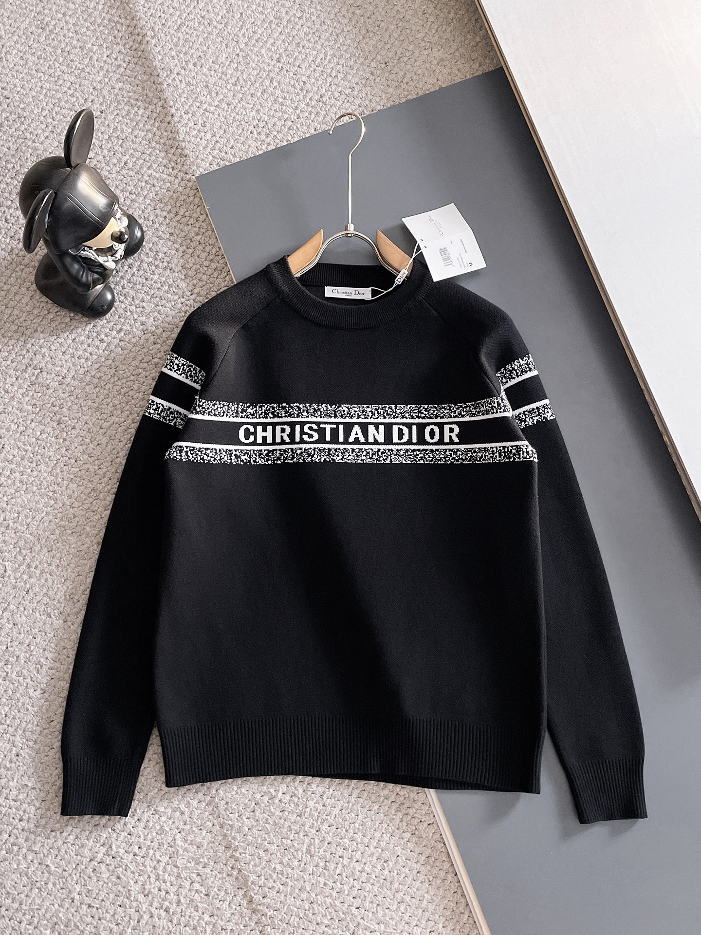 毛衣 2025秋冬最新系列，专柜1:1顶级复刻，全品相！加厚款，潮人必备单品！懂货的老铁赶紧下手，面料：