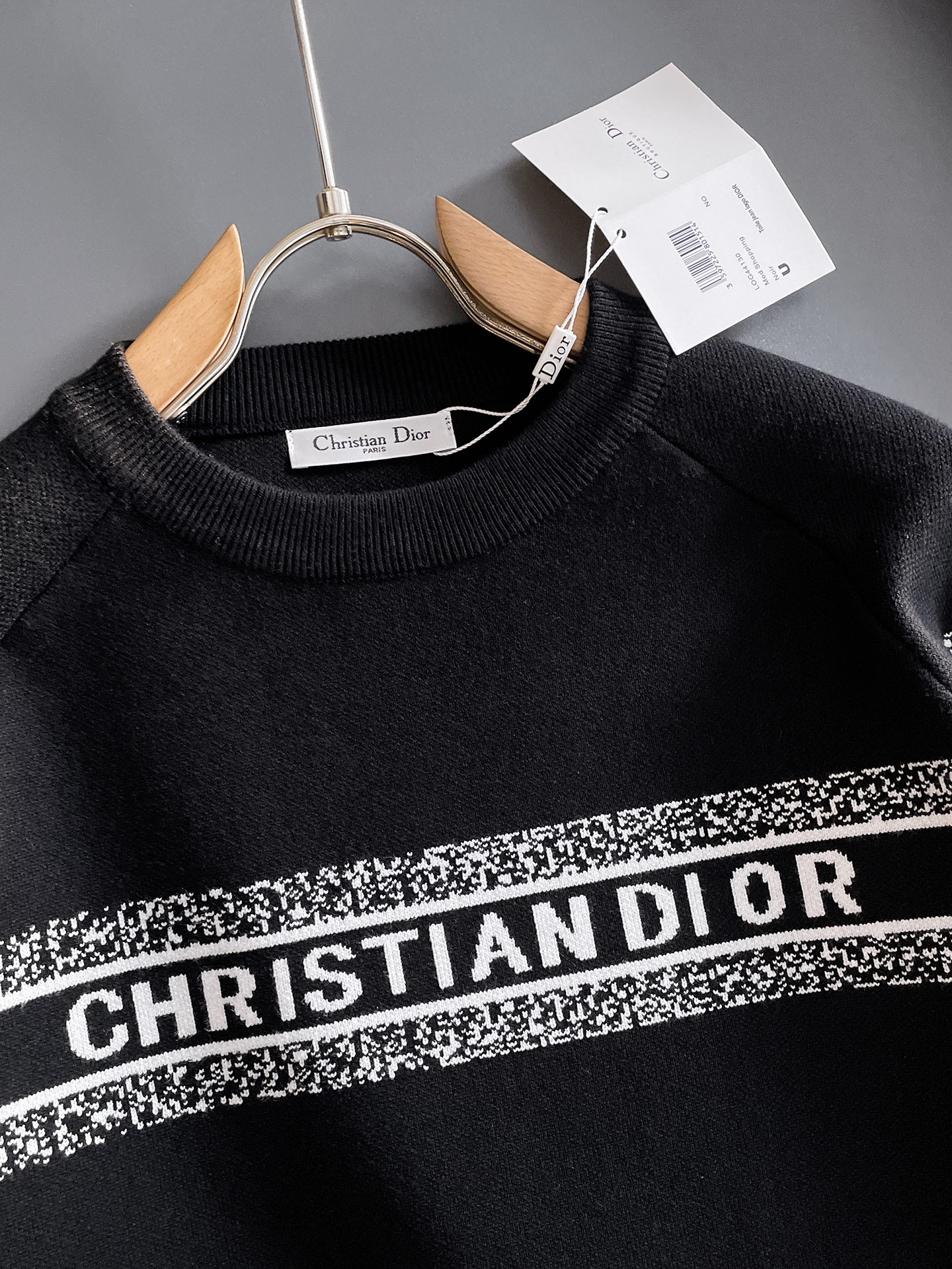 毛衣 2025秋冬最新系列，专柜1:1顶级复刻，全品相！加厚款，潮人必备单品！懂货的老铁赶紧下手，面料：