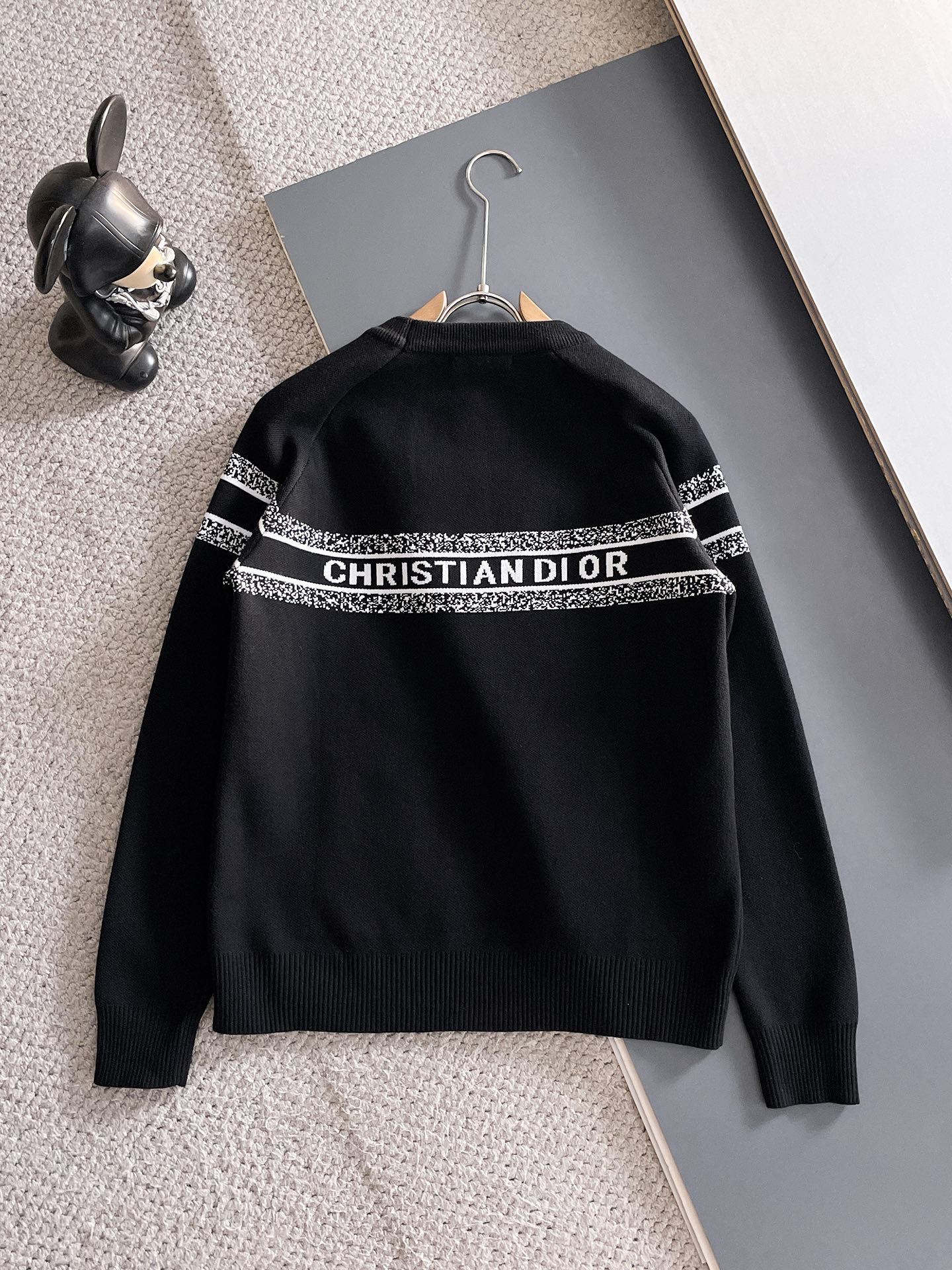 毛衣 2025秋冬最新系列，专柜1:1顶级复刻，全品相！加厚款，潮人必备单品！懂货的老铁赶紧下手，面料：