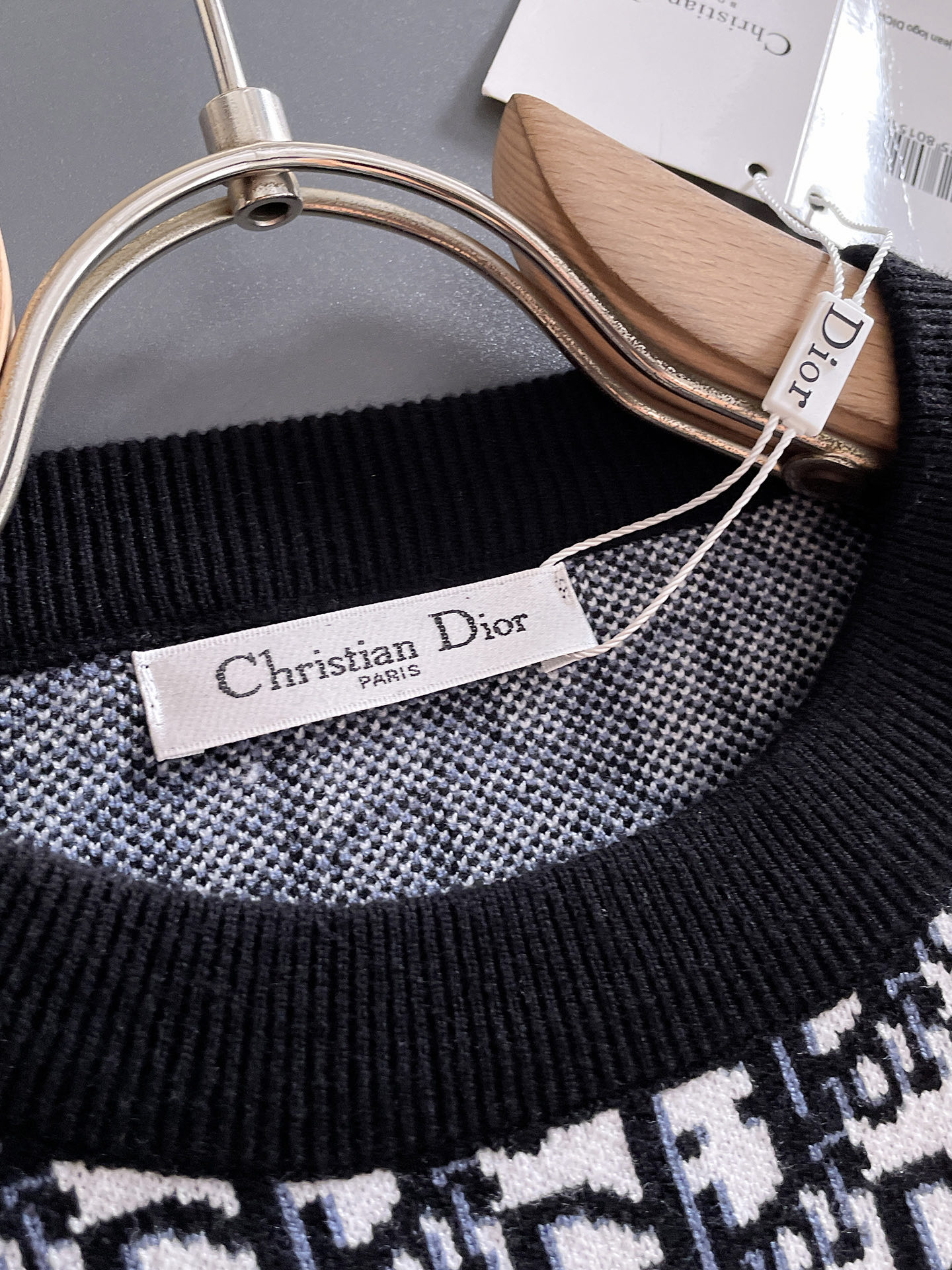 毛衣 2025秋冬最新系列，专柜1:1顶级复刻，全品相！加厚款，潮人必备单品！懂货的老铁赶紧下手，面料：