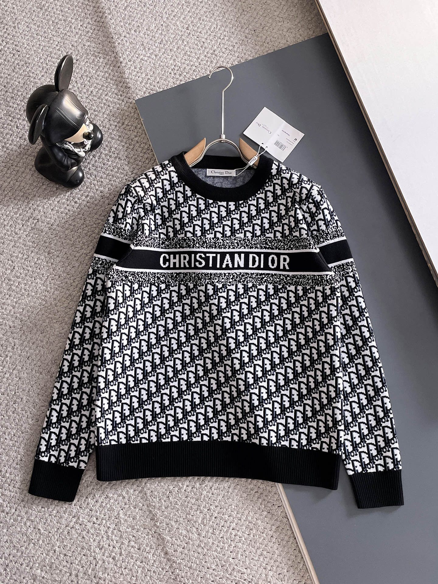 毛衣 2025秋冬最新系列，专柜1:1顶级复刻，全品相！加厚款，潮人必备单品！懂货的老铁赶紧下手，面料：