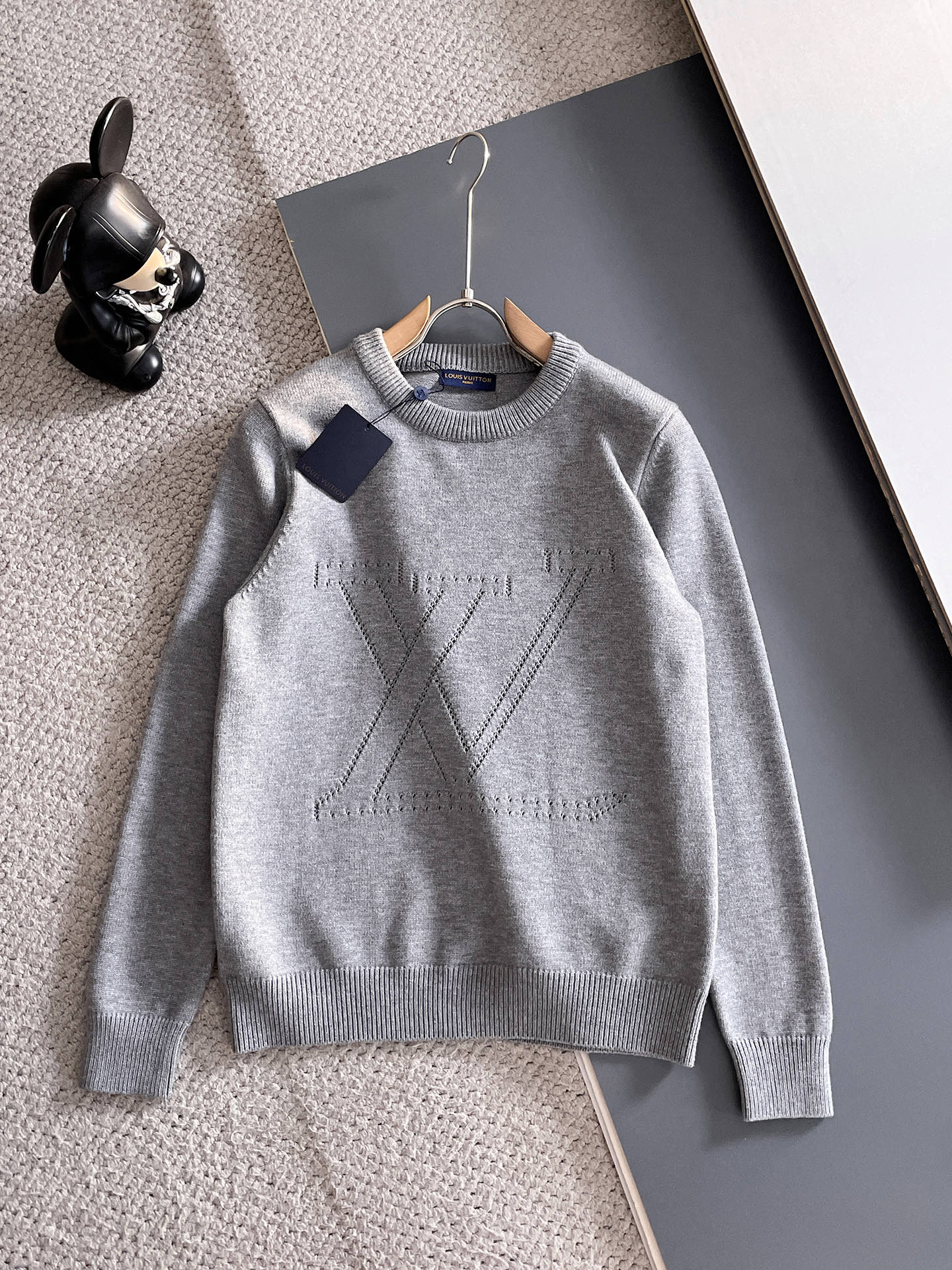 毛衣 2025秋冬最新系列，专柜1:1顶级复刻，全品相！加厚款，潮人必备单品！懂货的老铁赶紧下手，面料：