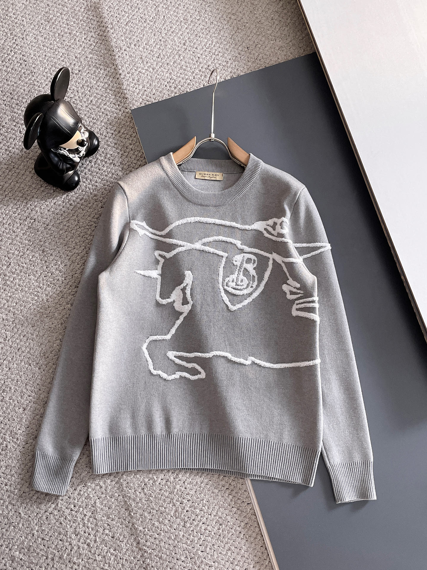 毛衣 2025秋冬最新系列，专柜1:1顶级复刻，全品相！加厚款，潮人必备单品！懂货的老铁赶紧下手，面料：