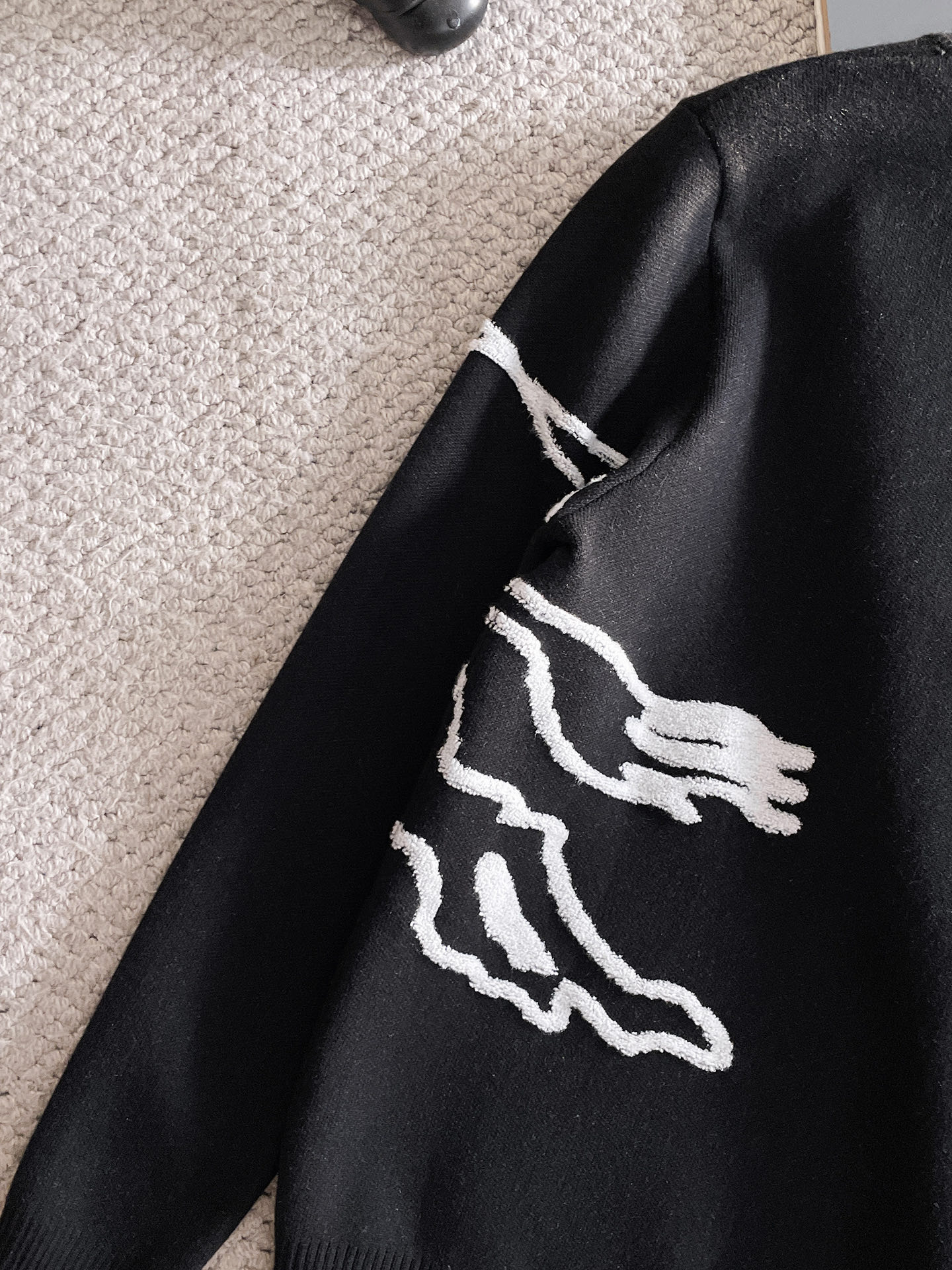 毛衣 2025秋冬最新系列，专柜1:1顶级复刻，全品相！加厚款，潮人必备单品！懂货的老铁赶紧下手，面料：