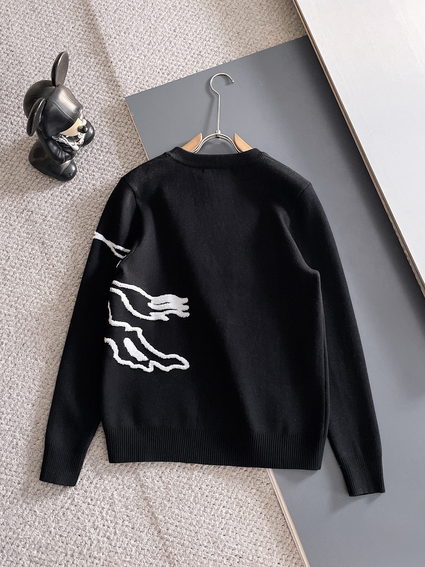 毛衣 2025秋冬最新系列，专柜1:1顶级复刻，全品相！加厚款，潮人必备单品！懂货的老铁赶紧下手，面料：