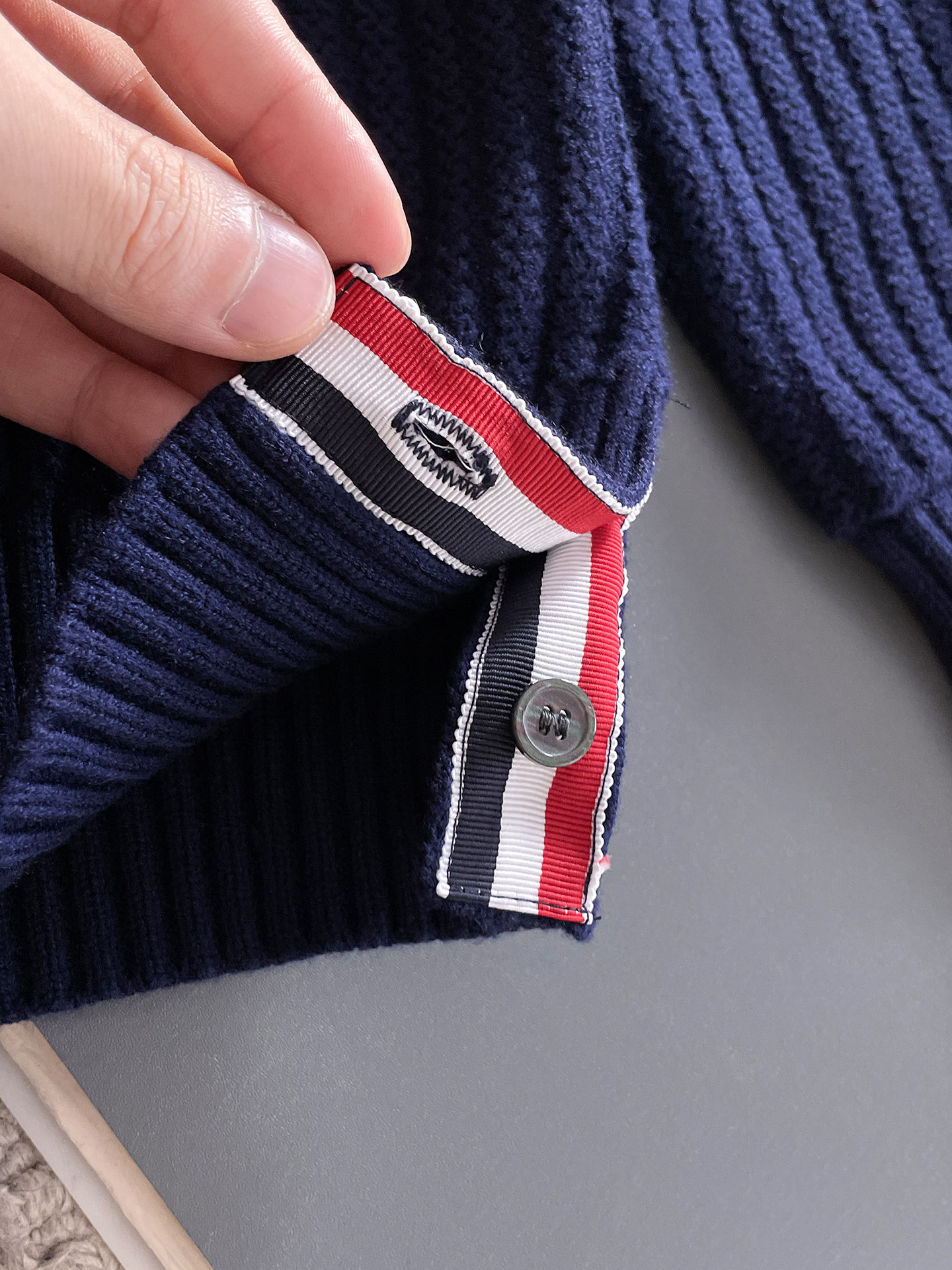 毛衣 2025秋冬最新系列，专柜1:1顶级复刻，全品相！加厚款，潮人必备单品！懂货的老铁赶紧下手，面料：