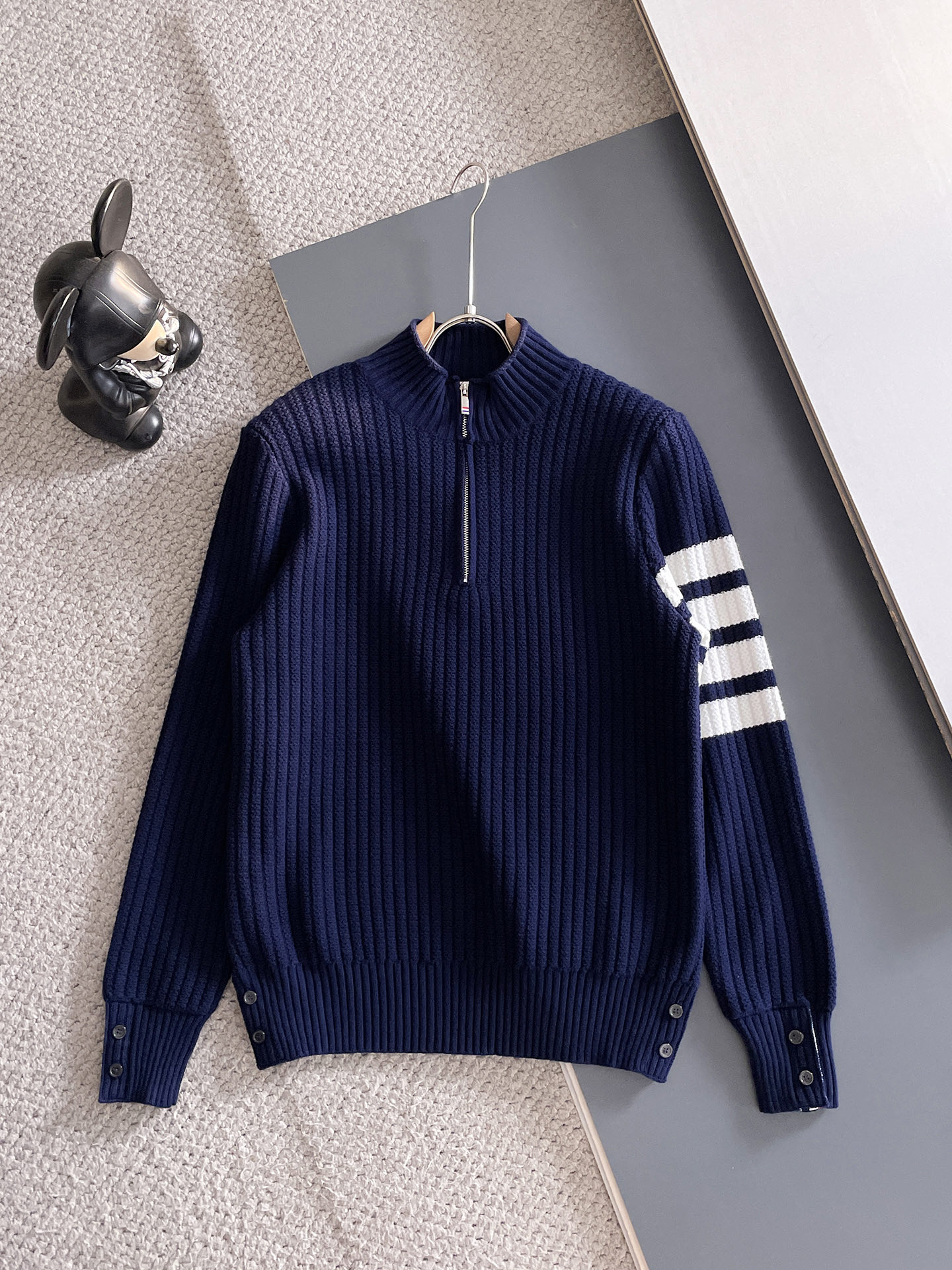 毛衣 2025秋冬最新系列，专柜1:1顶级复刻，全品相！加厚款，潮人必备单品！懂货的老铁赶紧下手，面料：