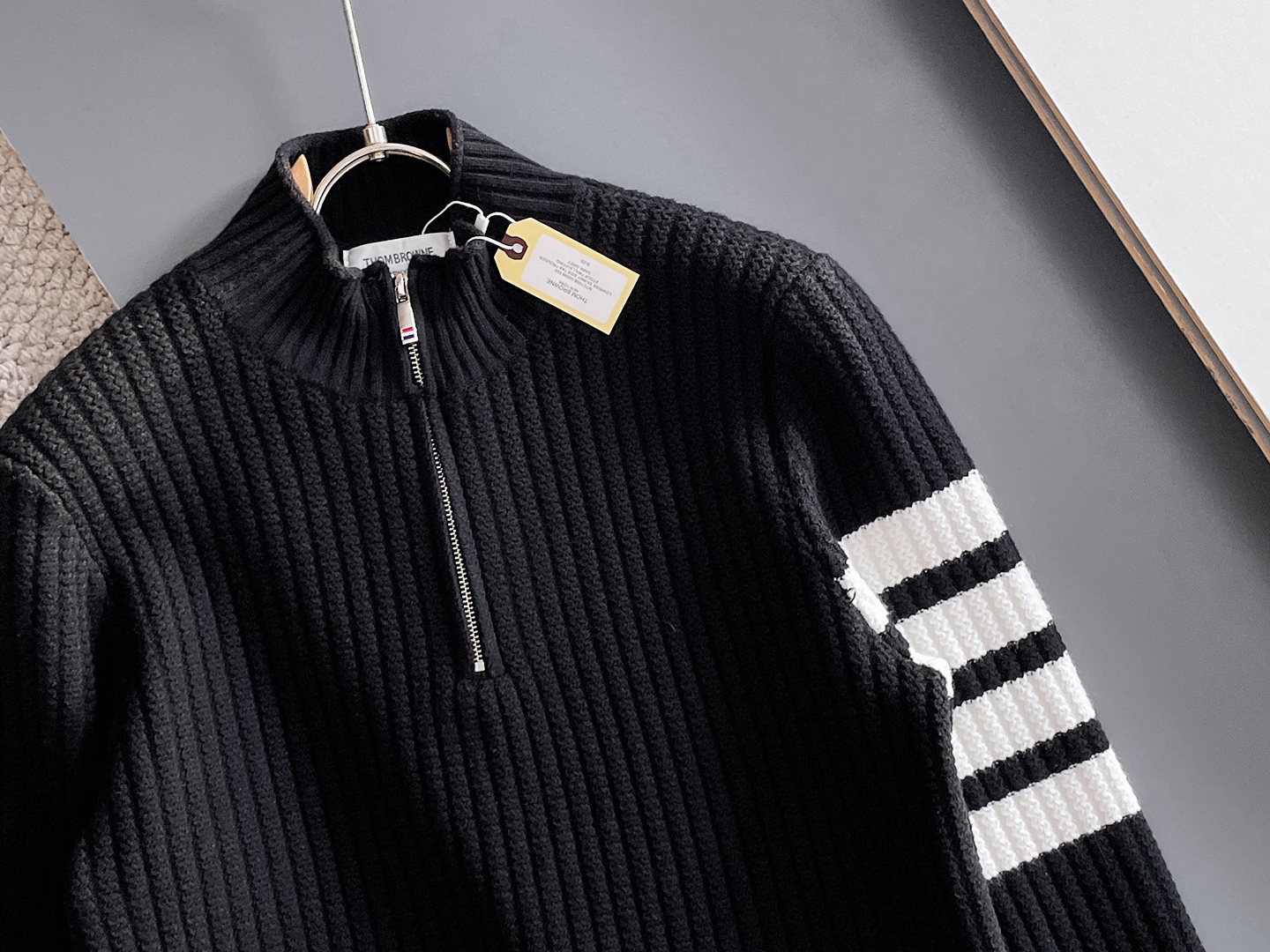 毛衣 2025秋冬最新系列，专柜1:1顶级复刻，全品相！加厚款，潮人必备单品！懂货的老铁赶紧下手，面料：