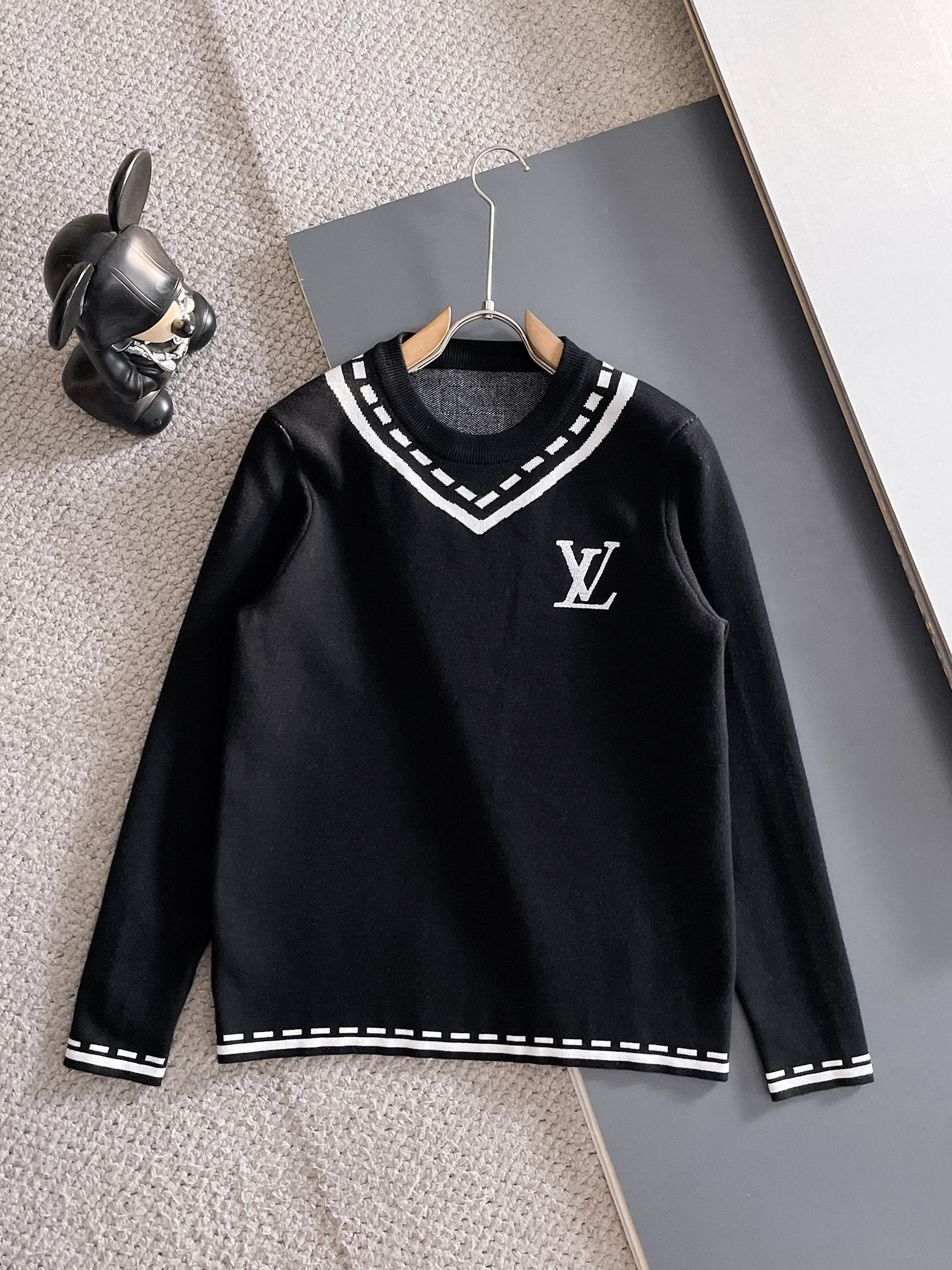 NO:612313,Sweater 2025 autumn and winter latest series, 1:1 top replica at the counter, all in good condition!  Thick style, a must-have item for fashionistas!  Old irons who know the stuff, hurry up and start, fabric cashmere 10 wool 60 spandex 30 size m-3xl multi-color, sweaters, alexander wang19860909毛衣 2025秋冬最新系列,专柜1:1顶级复刻,全品相！加厚款,潮人必备单品！懂货的老铁赶紧下手,面料羊绒10羊毛60氨纶30 尺码 m-3xl 多颜色,,sweaters,alexander wang,Men's clothing