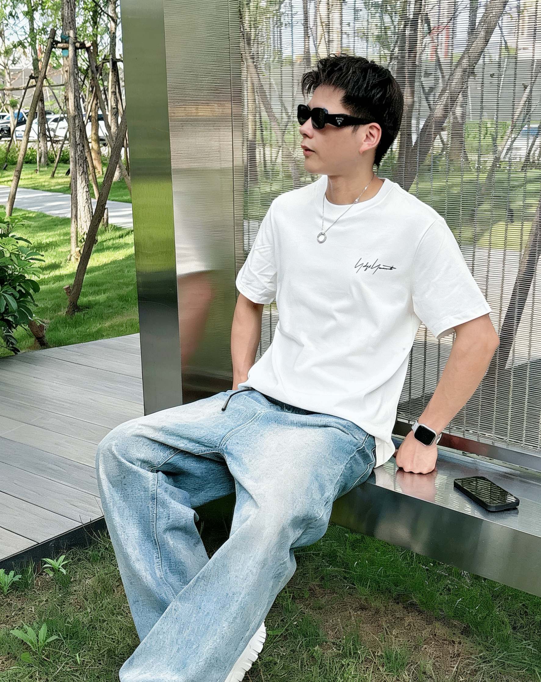 NO:776757,Y-3 Yohji Yamamoto short-sleeved T-shirt high-end version!  Custom-made fabrics at the counter are highly breathable and comfortable, with impeccable details and brand element design concepts, reflecting high quality. It feels delicate and soft!  It presents a casual cut and the upper body shape is awesome!  Color Black White Size M-3XL,,T-shirt,tees,t-shirt,19860909Y-3 山本耀司短袖 T恤 高端版本！专柜定制面料 透气舒适度高,细节无可挑剔,品牌元素设计理念,体现高品质.手感细腻柔软！呈现休闲裁剪,上身版型超赞！ 颜色黑色 白色   码数 M-3XL,,T-shirt,tees，t-shirt,,Men's clothing