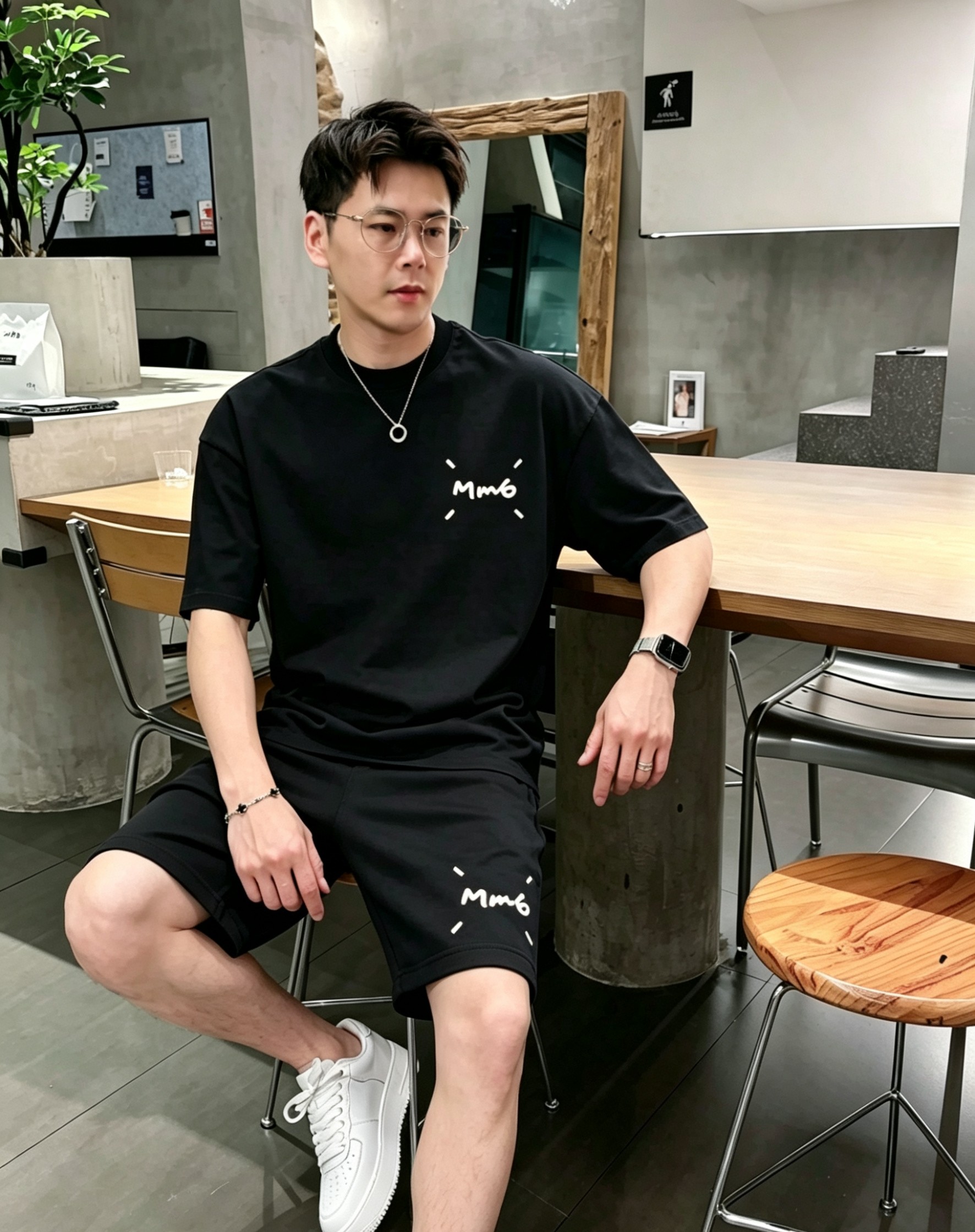 NO:833744,Suit (short-sleeved) (shorts) MM6 Margiela 2026 spring and summer latest suit, same style for men and women, classic full-print design short-sleeved T-shirt and shorts suit, custom-made pure cotton fabric, soft to the touch, comfortable to wear, fine workmanship. The upper body effect is incomparably handsome, color is black and white (shorts and short sleeves can be taken separately) It is recommended to report your height and weight. Shorts size M-4XL Short sleeve size M-3XL, masion margiela, masion  margiela,shorts,T-shirt,tees,t-shirt,19860909套装（短袖）（短裤） MM6 马吉拉 2026春夏最新款套装,男女同款,经典满印设计短袖T恤短裤套装,定制纯棉面料,手感柔软,穿着舒适,做工精细.上身效果无敌帅气, 颜色黑色 白色（短裤短袖可单拿） 建议报身高体重 短裤码数M-4XL 短袖码数M-3XL,,masion margiela,masion margiela,shorts,T-shirt,tees，t-shirt,,Men's clothing