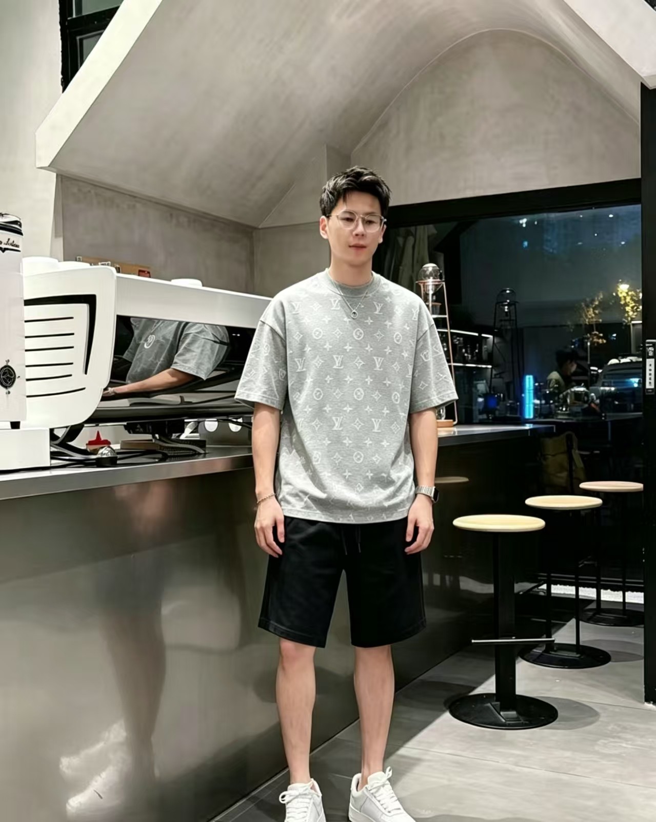 NO:846274,1996 spring and summer new short-sleeved color gray black coffee size M-3xl.,, T-shirt,198609091996春夏新款短袖  颜色 灰 黑 咖 码数M-3xl.,,T-shirt,,Men's clothing